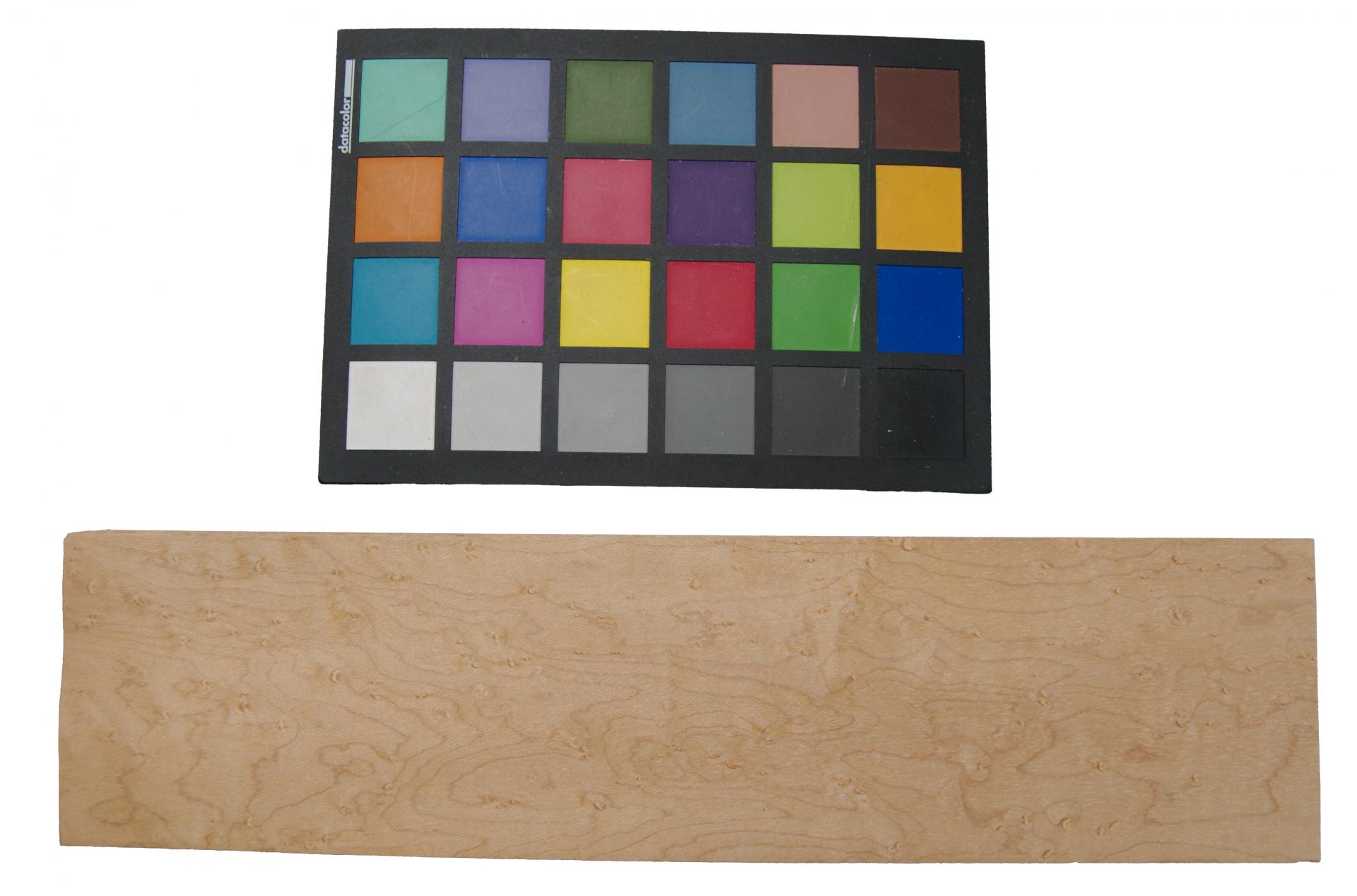 Vogelaugenahorn -Furnier (0,6mm) - 0,28m² (9Stk. x 36cm x 8,5cm)