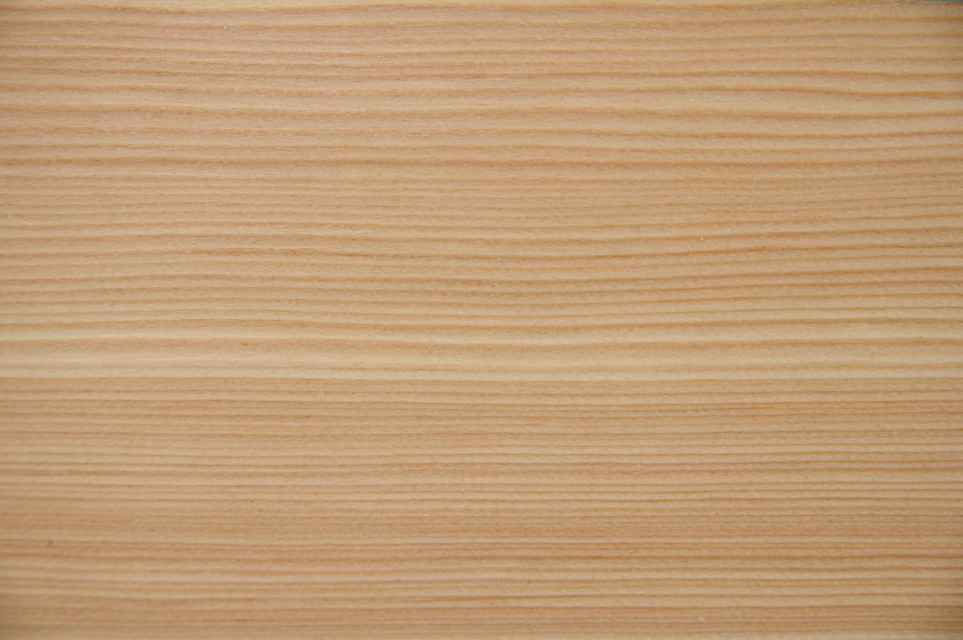 Lärche -Furnier (1,4mm) - 0,44m² (4Stk. x 79cm x 14cm)