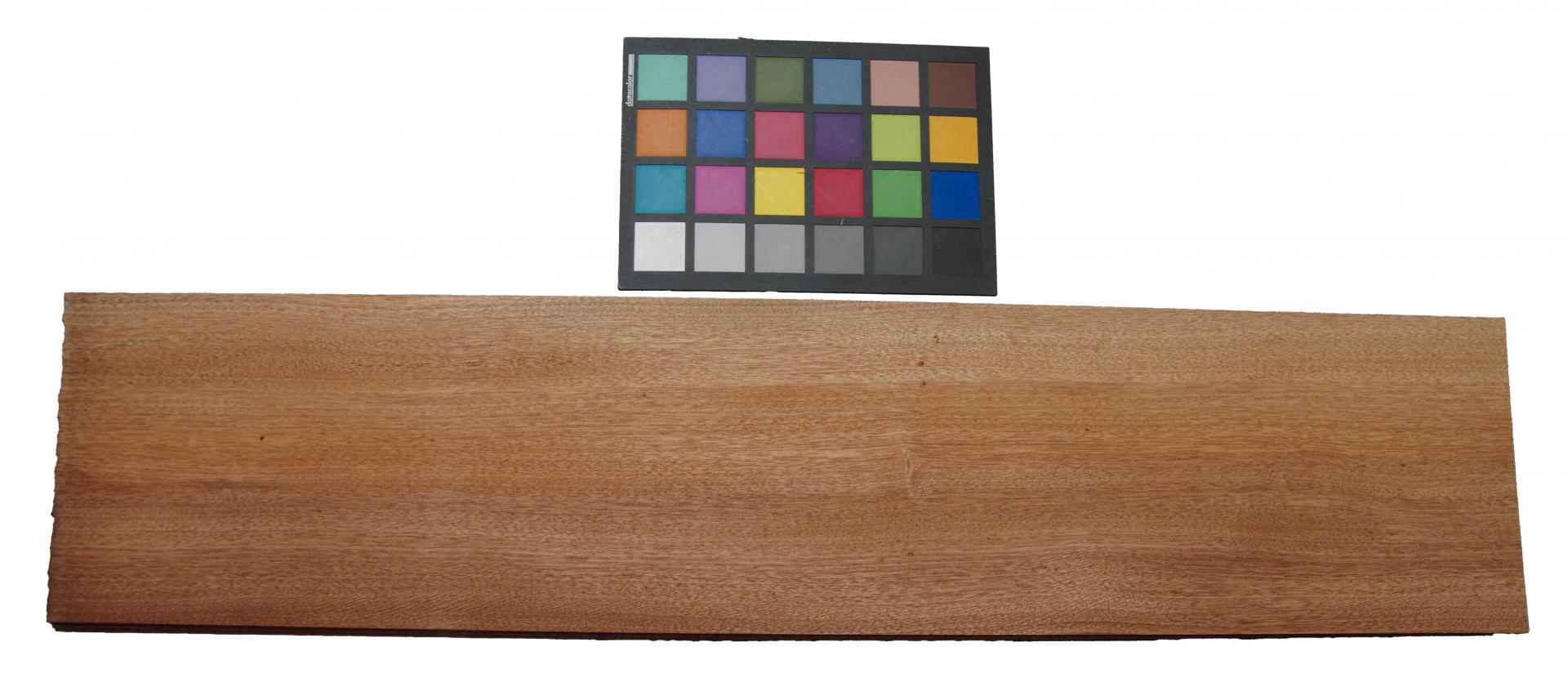 Mahogany, - veneer (2,4mm) - 0,95m² (8pcs. x 74cm x 16cm)