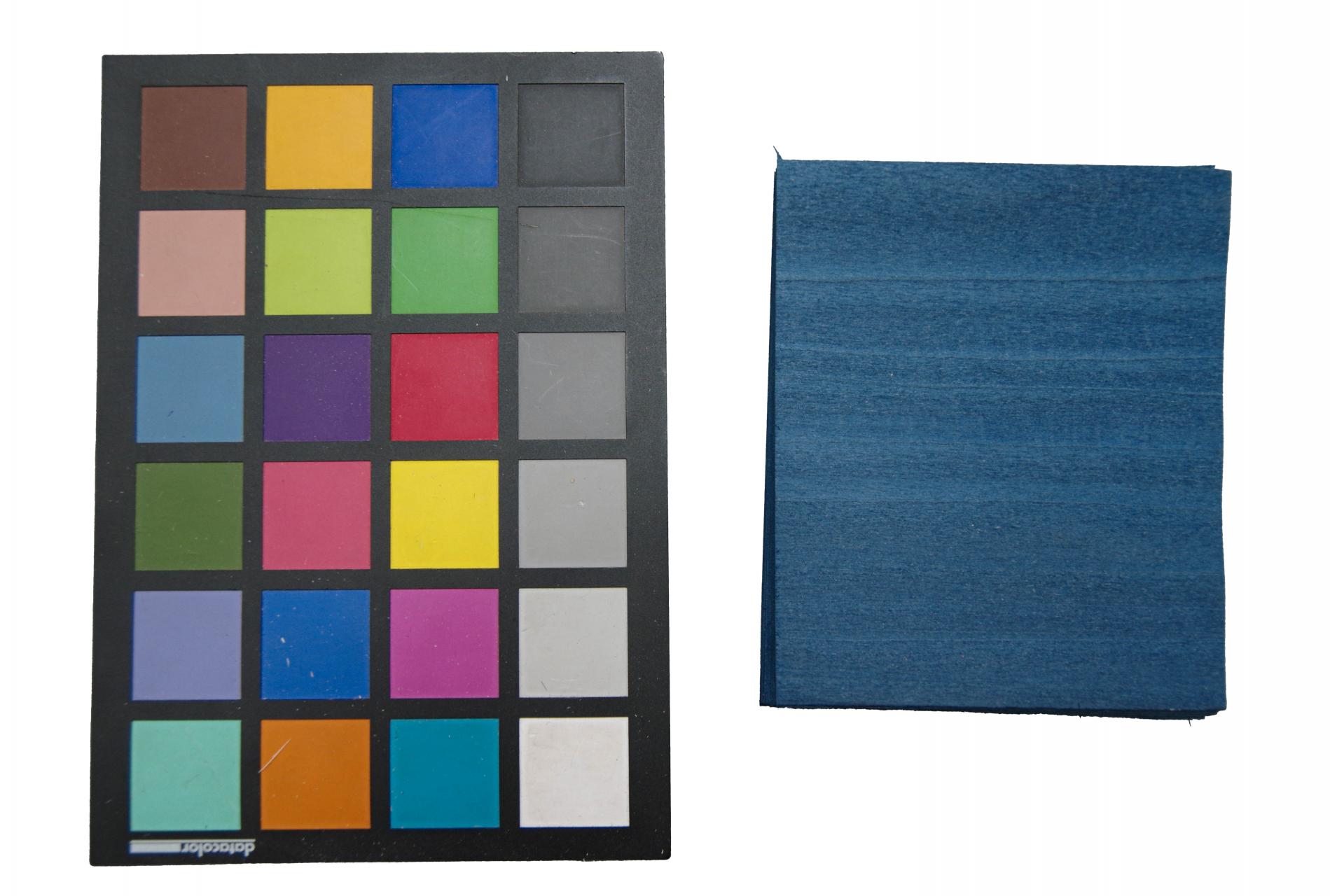 Tulipier; Tulipwood, blue coloured, - veneer (0,6mm) - 0,29m² (23pcs. x 10cm x 12,5cm)