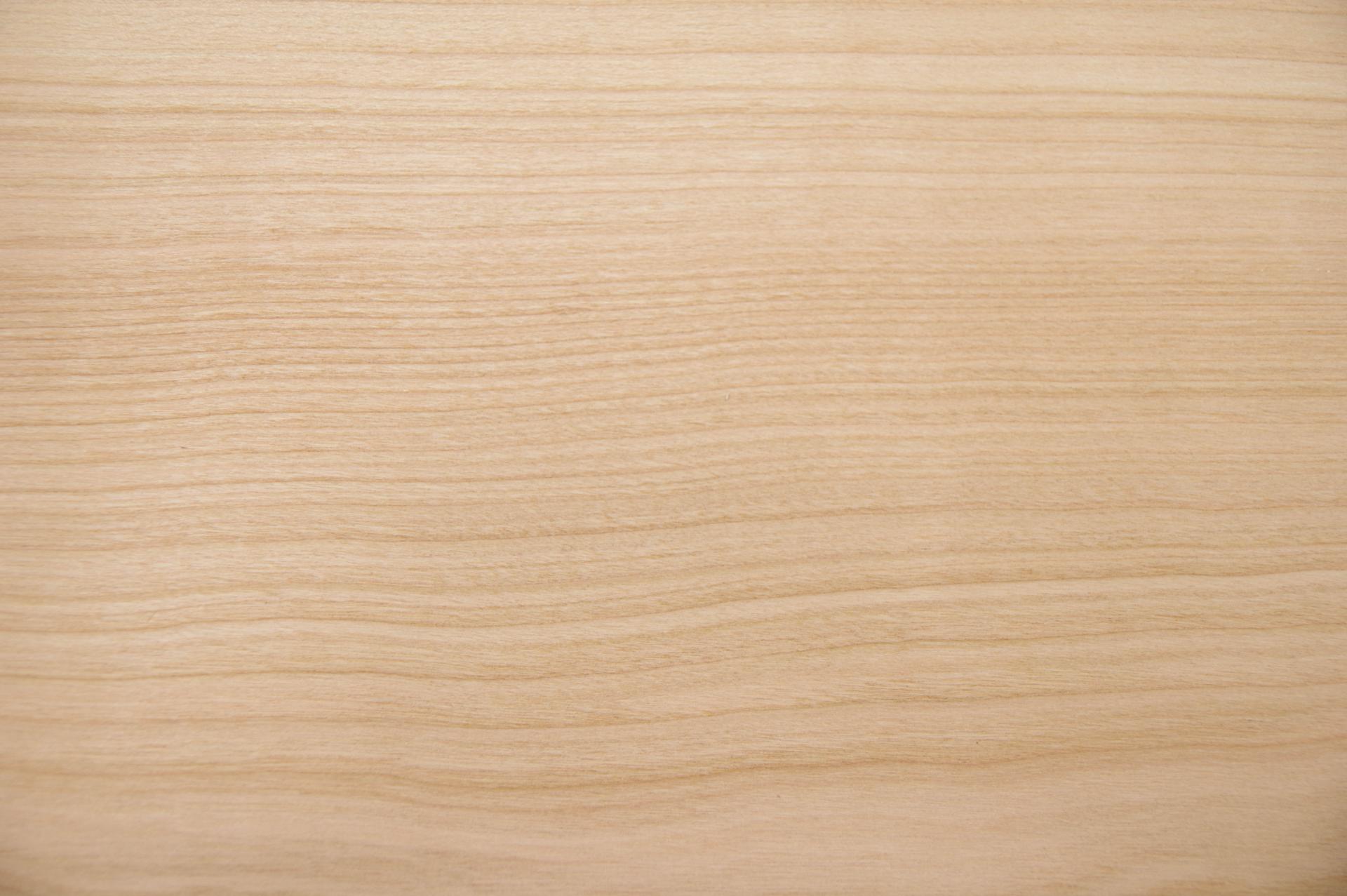 European Cherry, - veneer (2,4mm) - 1,17m² (5pcs. x 117cm x 20cm)