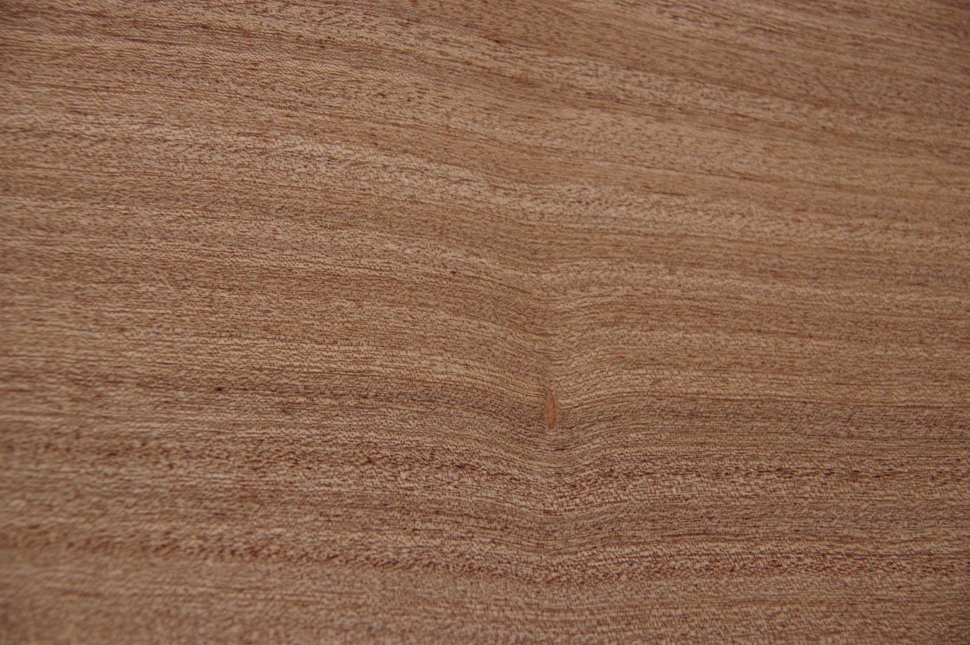 Mahagoni Sapeli -Furnier (2,4mm) - 0,43m² (7Stk. x 54cm x 11,5cm)