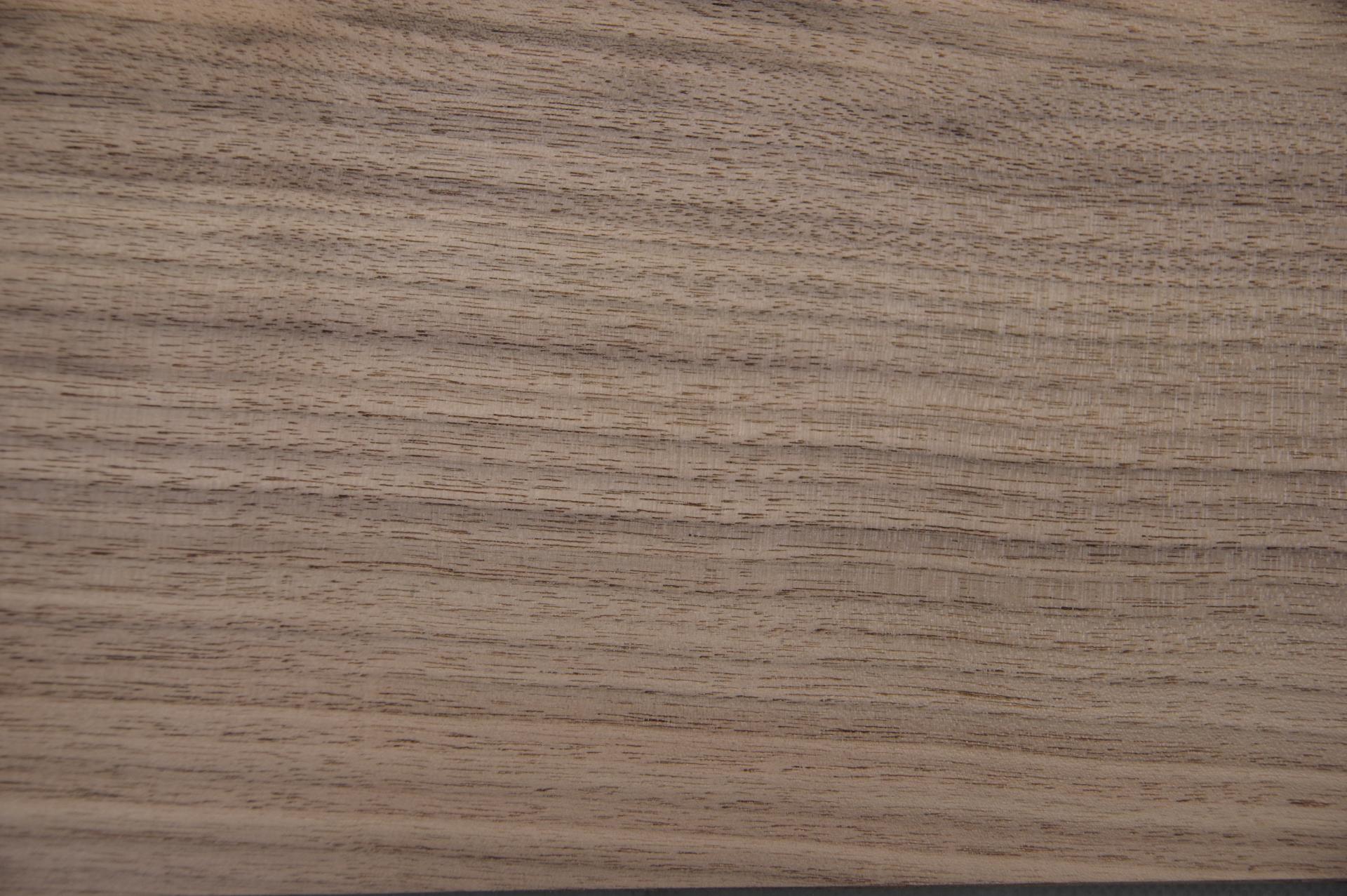 Nussbaum, amerikanischer -Furnier (0,6mm) - 2,16m² (30Stk. x 48cm x 15cm)