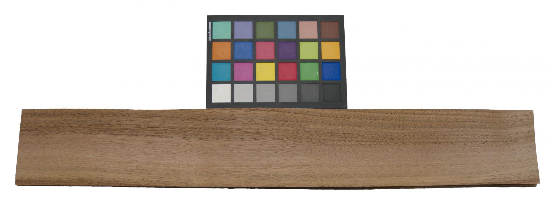 European Walnut, - veneer (1,4mm) - 0,69m² (10pcs. x 69cm x 10cm)