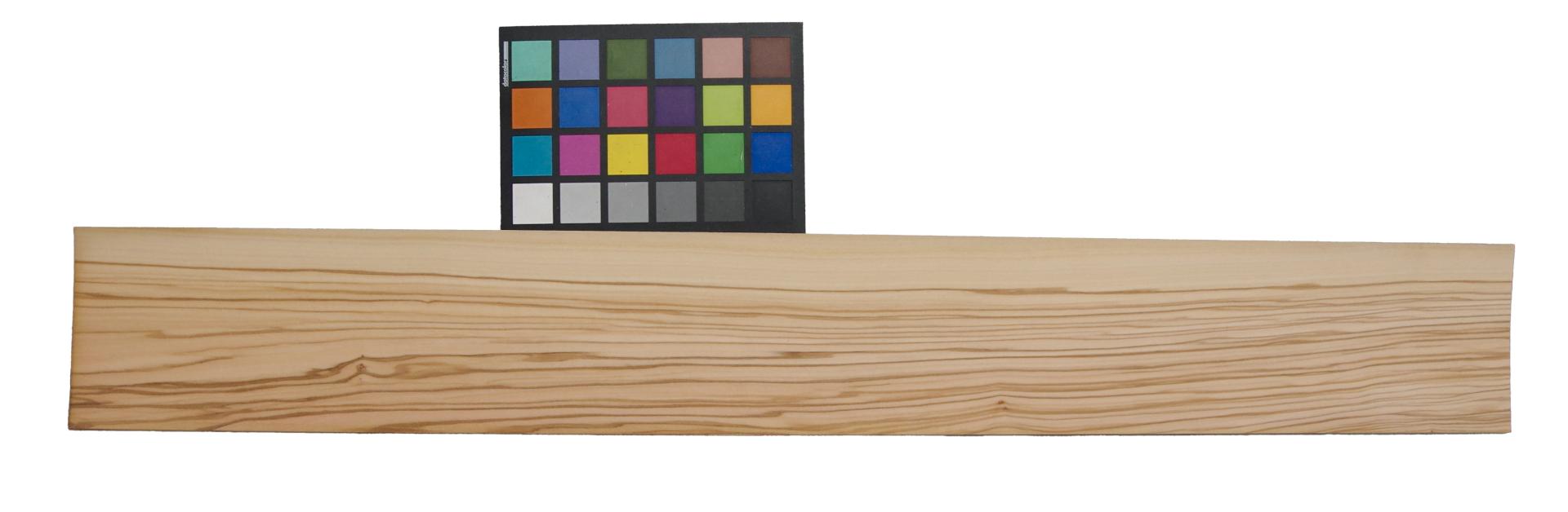 Olivenbaum -Furnier (0,6mm) - 2,68m² (24Stk. x 93cm x 12cm)