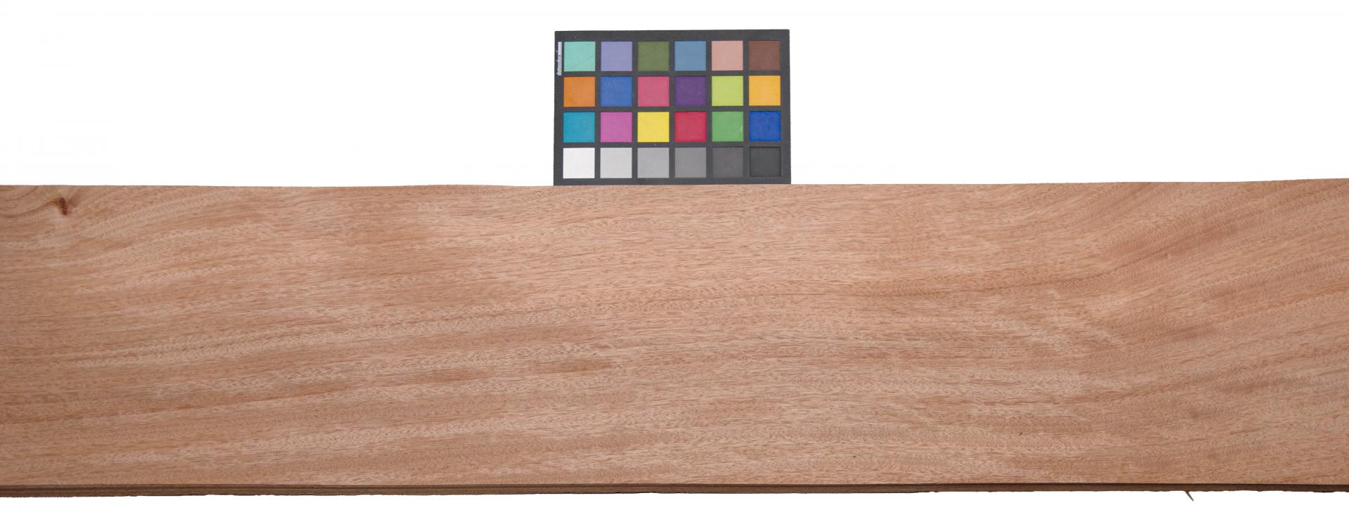 Gabun-Mahagoni, Okoumé -Furnier (0,6mm) - 18,58m² (30Stk. x 258cm x 24cm)