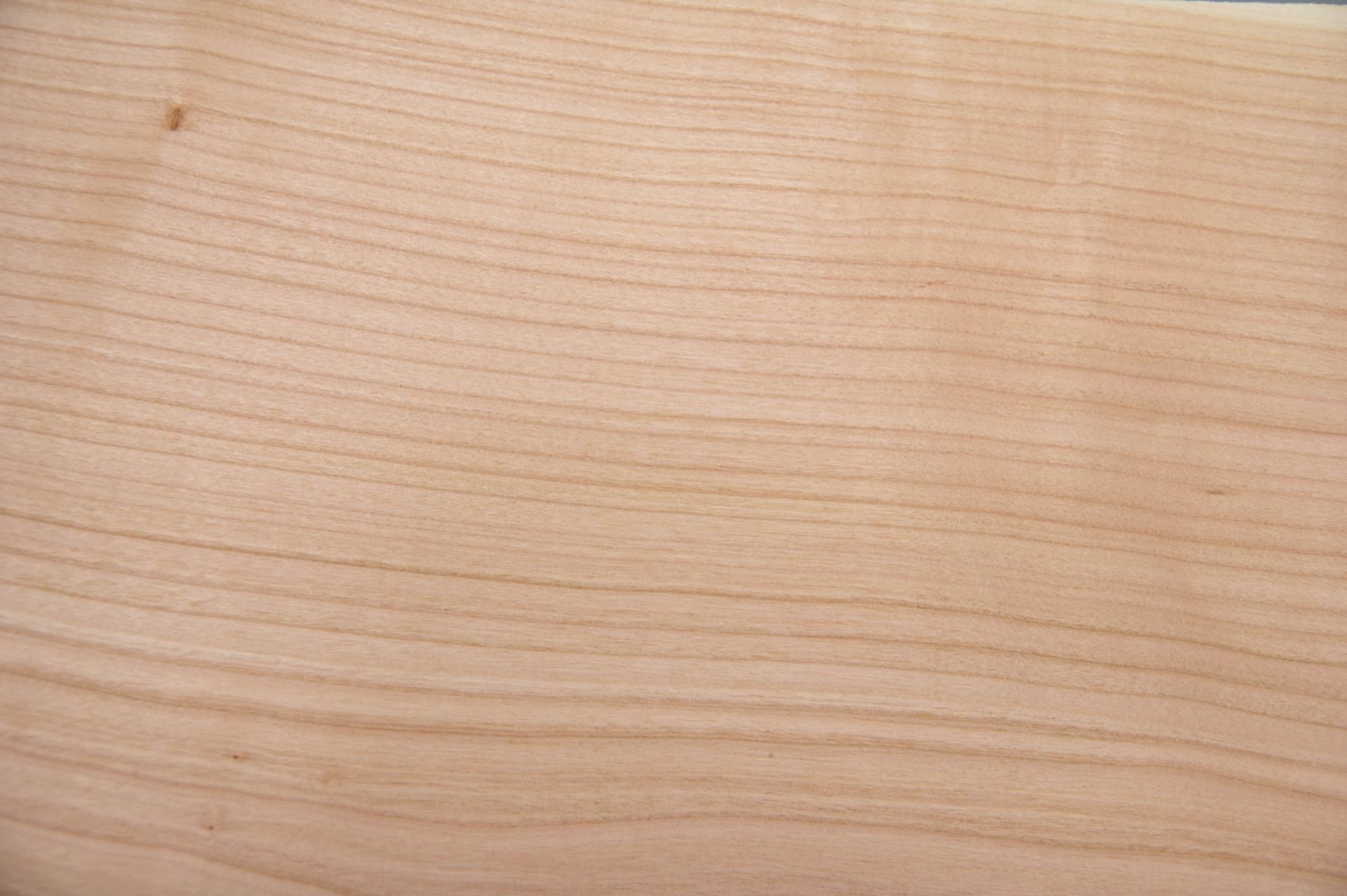 European Cherry, - veneer (0,9mm) - 2,13m² (16pcs. x 74cm x 18cm)