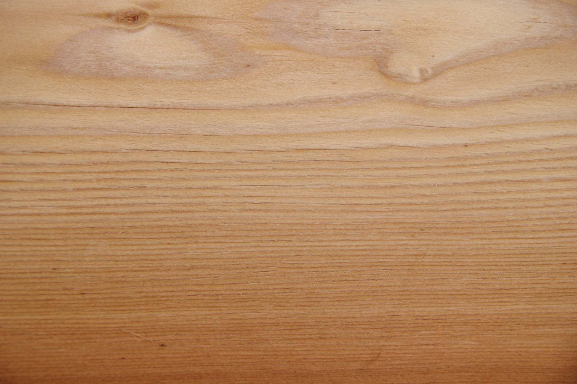 Larch, - veneer (1mm) - 3,92m² (20pcs. x 140cm x 14cm)