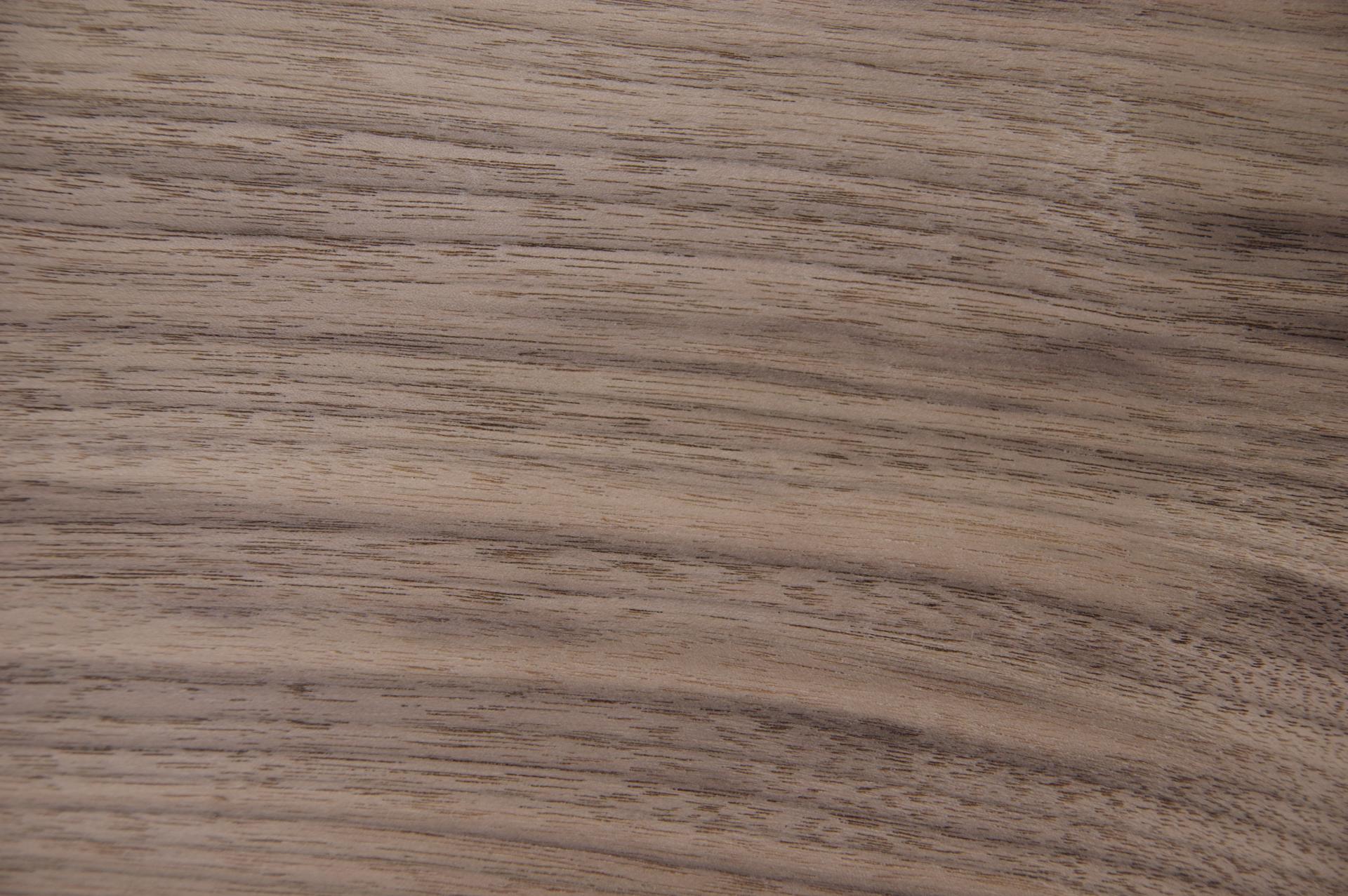 Nussbaum, amerikanischer -Furnier (0,6mm) - 4,08m² (28Stk. x 112cm x 13cm)