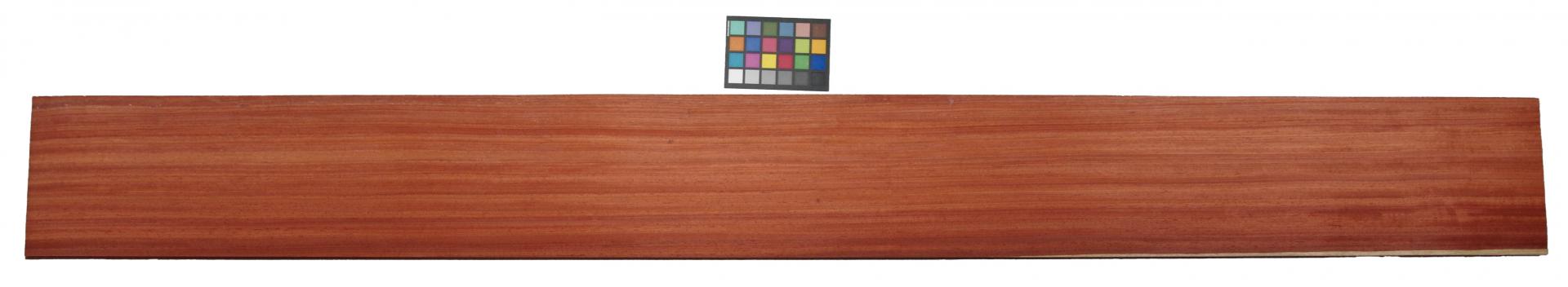 Padouk, - veneer (0,6mm) - 20,66m² (24pcs. x 287cm x 30cm)