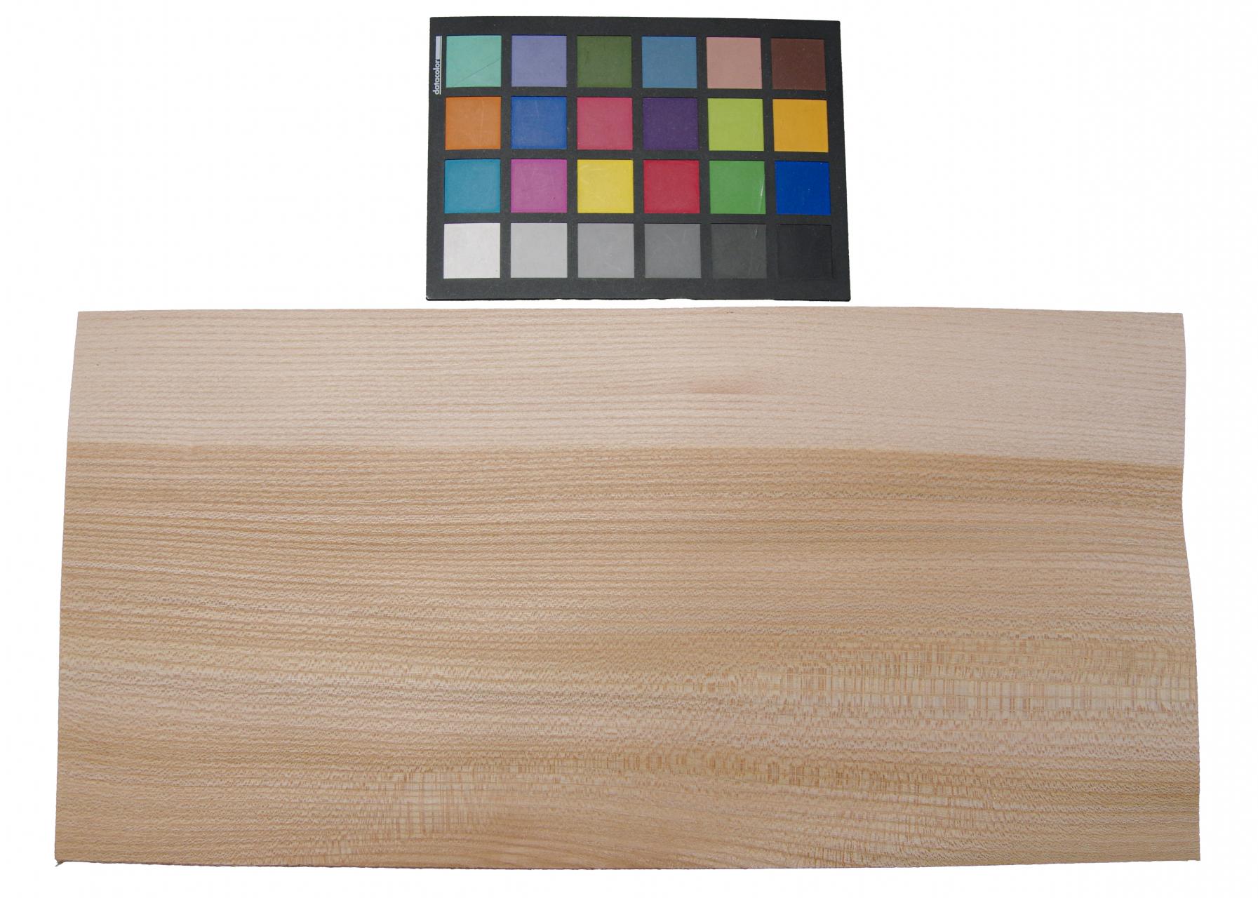 Rüster (Ulme) -Furnier (0,6mm) - 2,3m² (16Stk. x 60cm x 24cm)