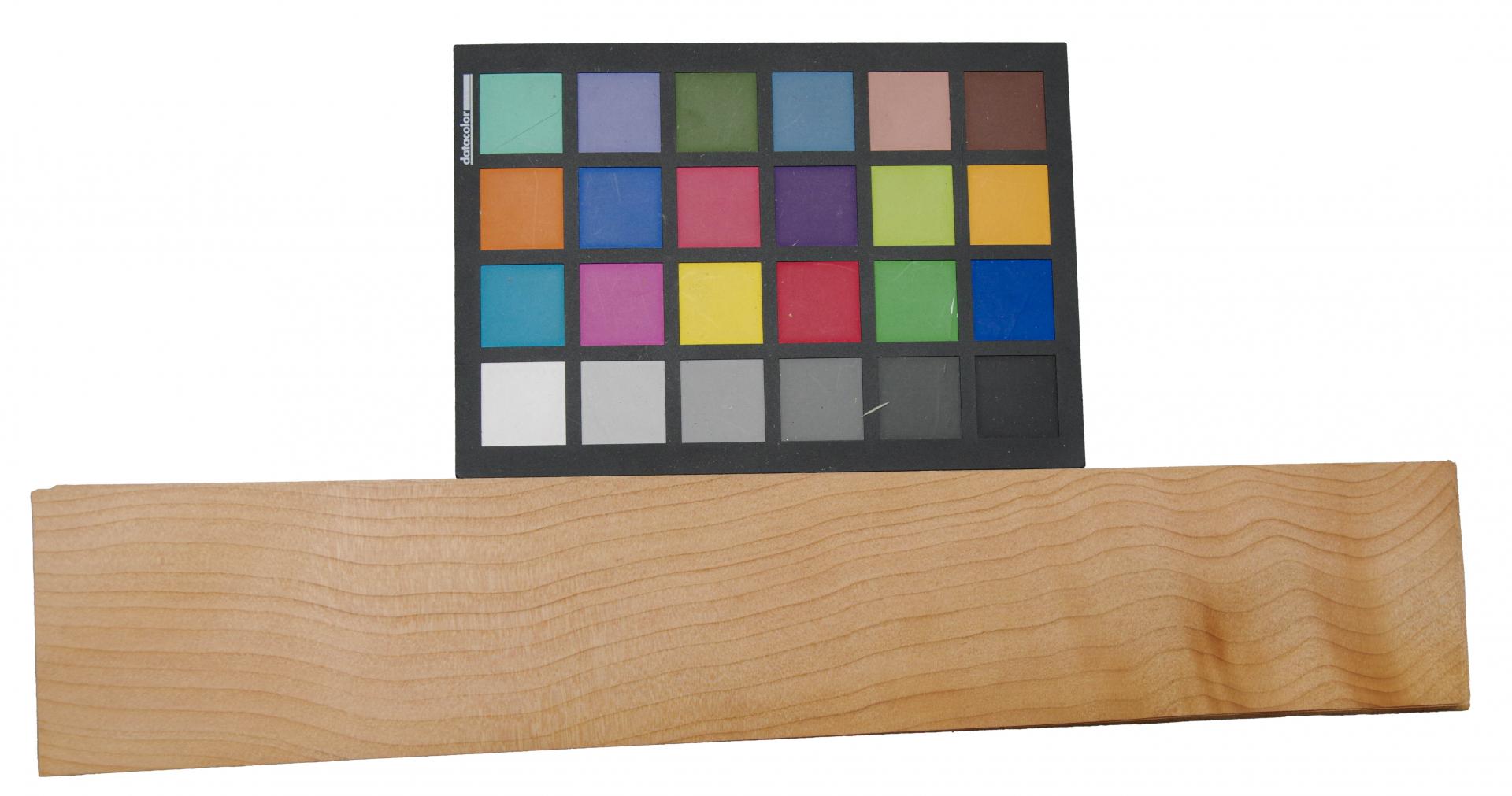 Cedar, - veneer (0,6mm) - 0,45m² (14pcs. x 43cm x 7,5cm)