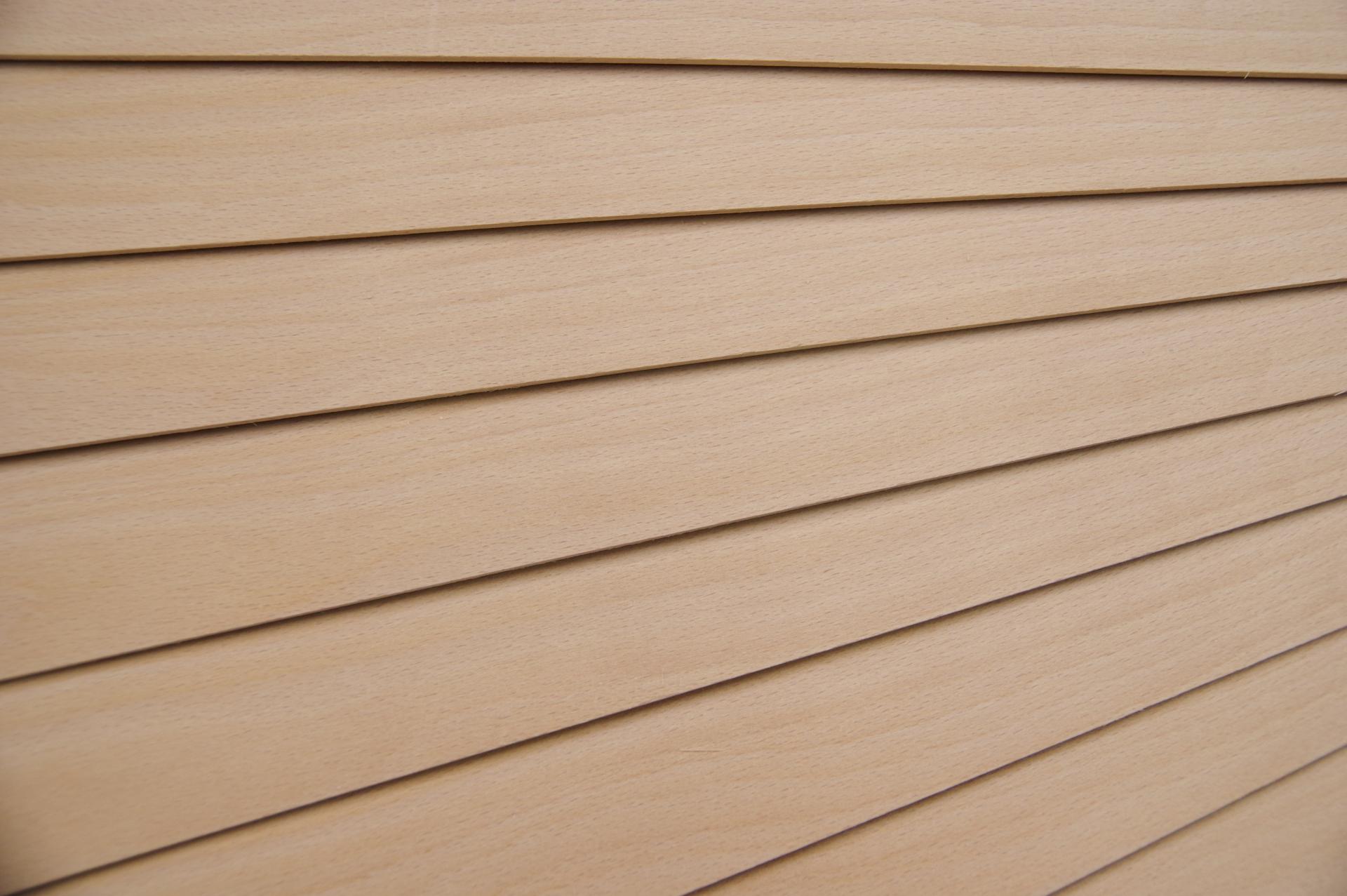 Beech, - veneer (2,4mm) - 0,34m² (8pcs. x 70cm x 6cm)