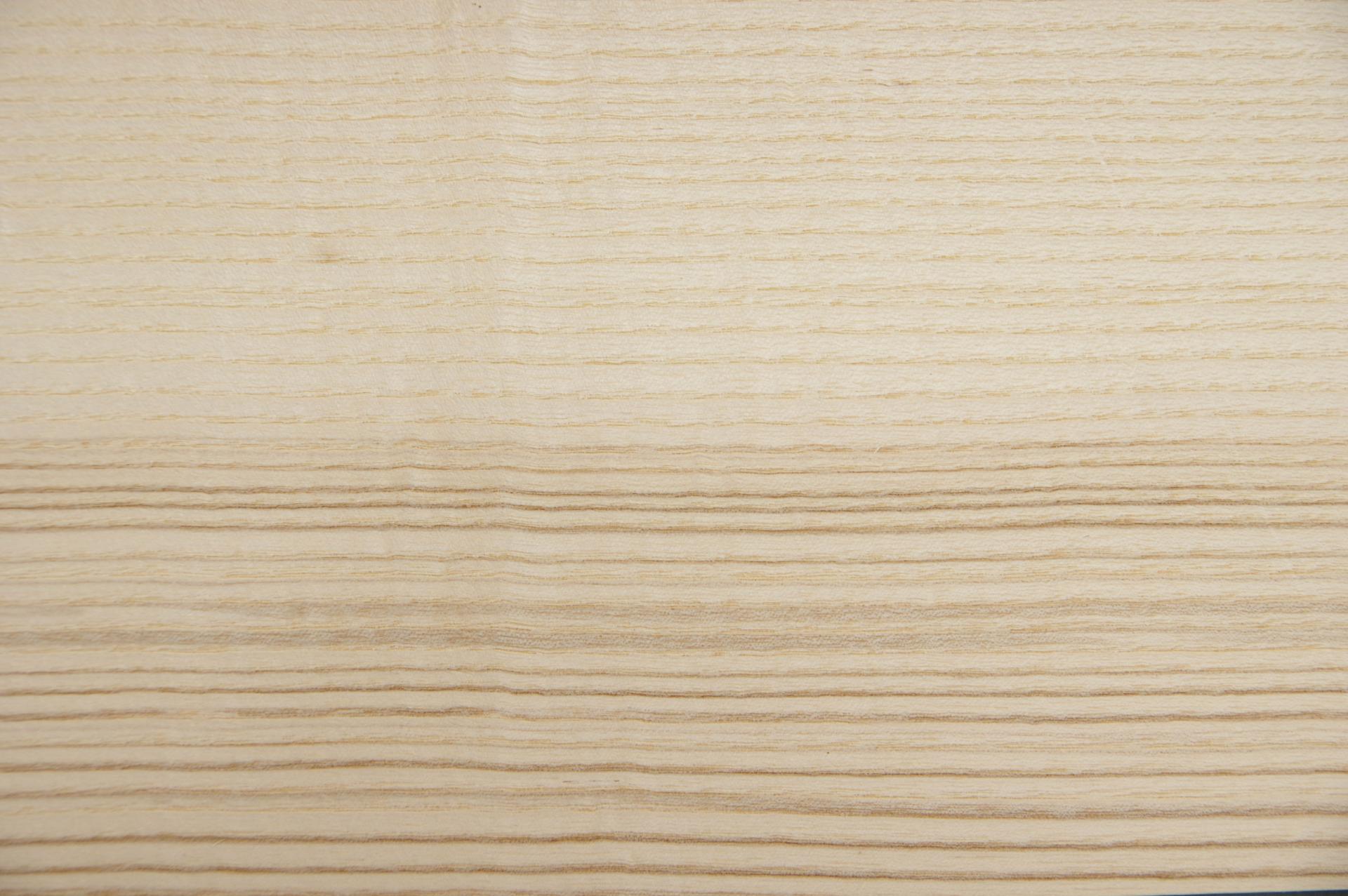 Olive Ash, - veneer (0,6mm) - 8,58m² (22pcs. x 289cm x 13,5cm)