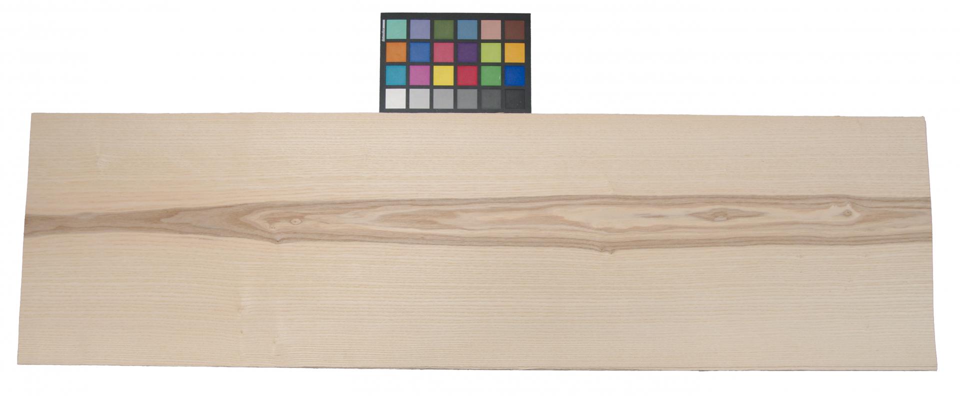 Esche Braunkern (Olivesche) -Furnier (1,4mm) - 4,31m² (12Stk. x 114cm x 31,5cm)