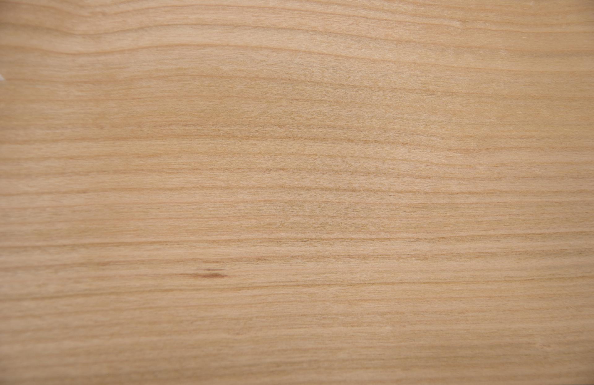 European Cherry, - veneer (0,6mm) - 0,95m² (28pcs. x 26cm x 13cm)
