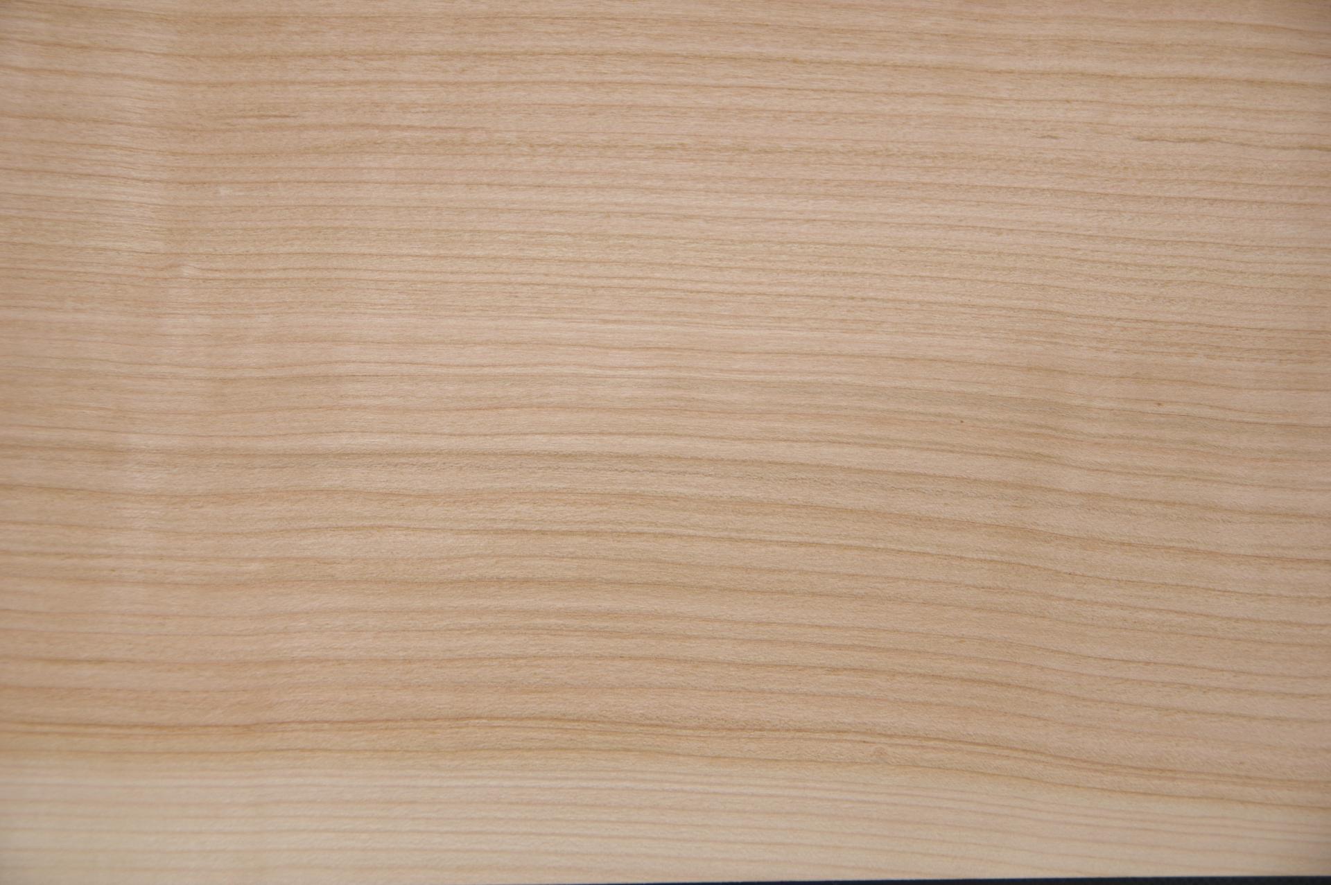 European Cherry, - veneer (2,4mm) - 1,51m² (6pcs. x 112cm x 22,5cm)