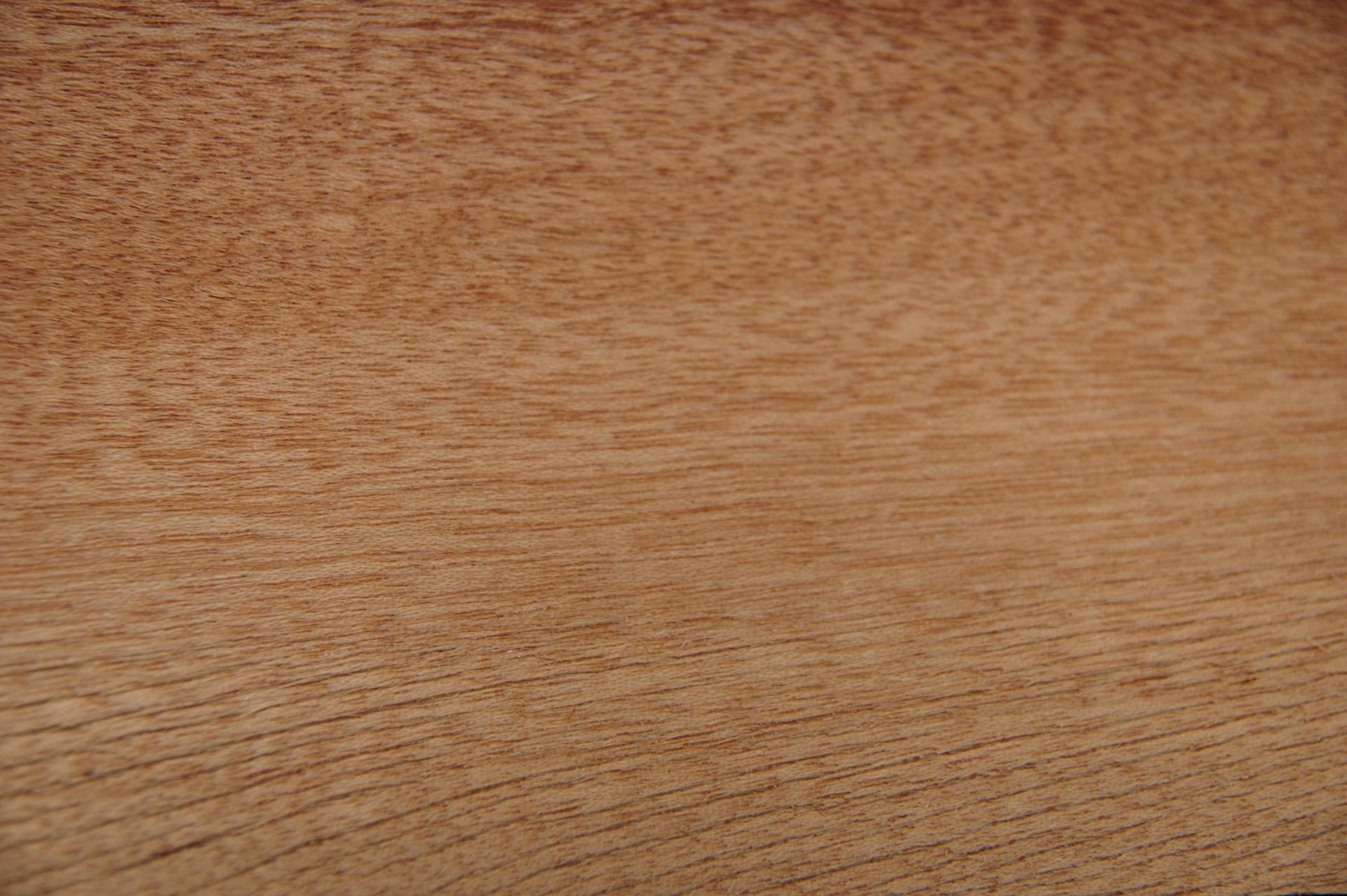 Mahogany, - veneer (2,4mm) - 0,18m² (7pcs. x 34cm x 7,5cm)