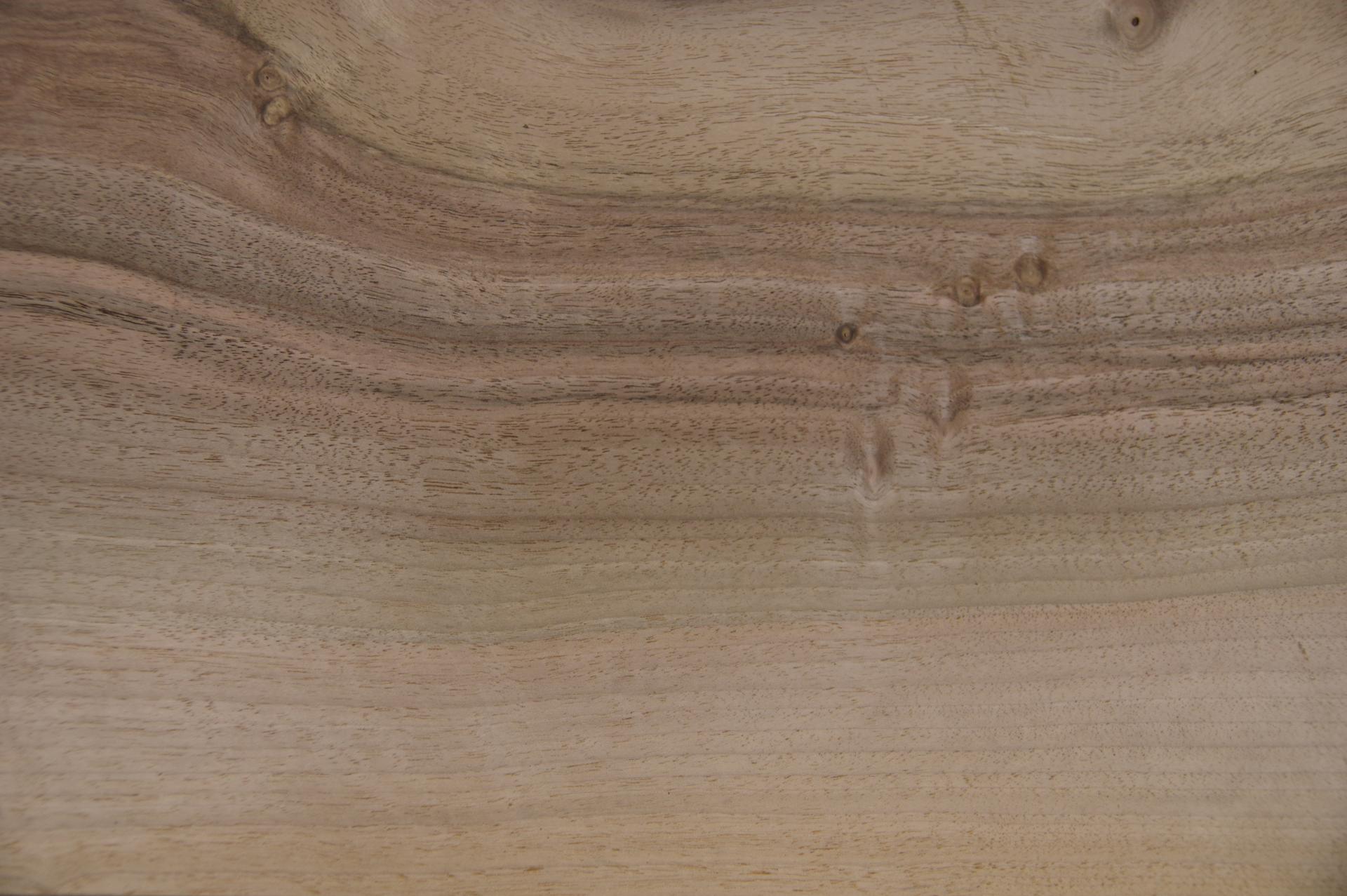 Nussbaum, europäischer -Furnier (0,9mm) - 7,84m² (16Stk. x 258cm x 19cm)