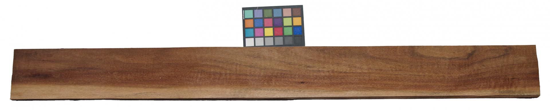 Ovangkol/ Amazakoue -Furnier (0,6mm) - 6,86m² (26Stk. x 165cm x 16cm)