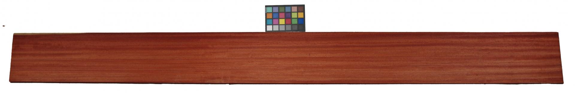 Padouk, - veneer (0,6mm) - 3,9m² (6pcs. x 271cm x 24cm)