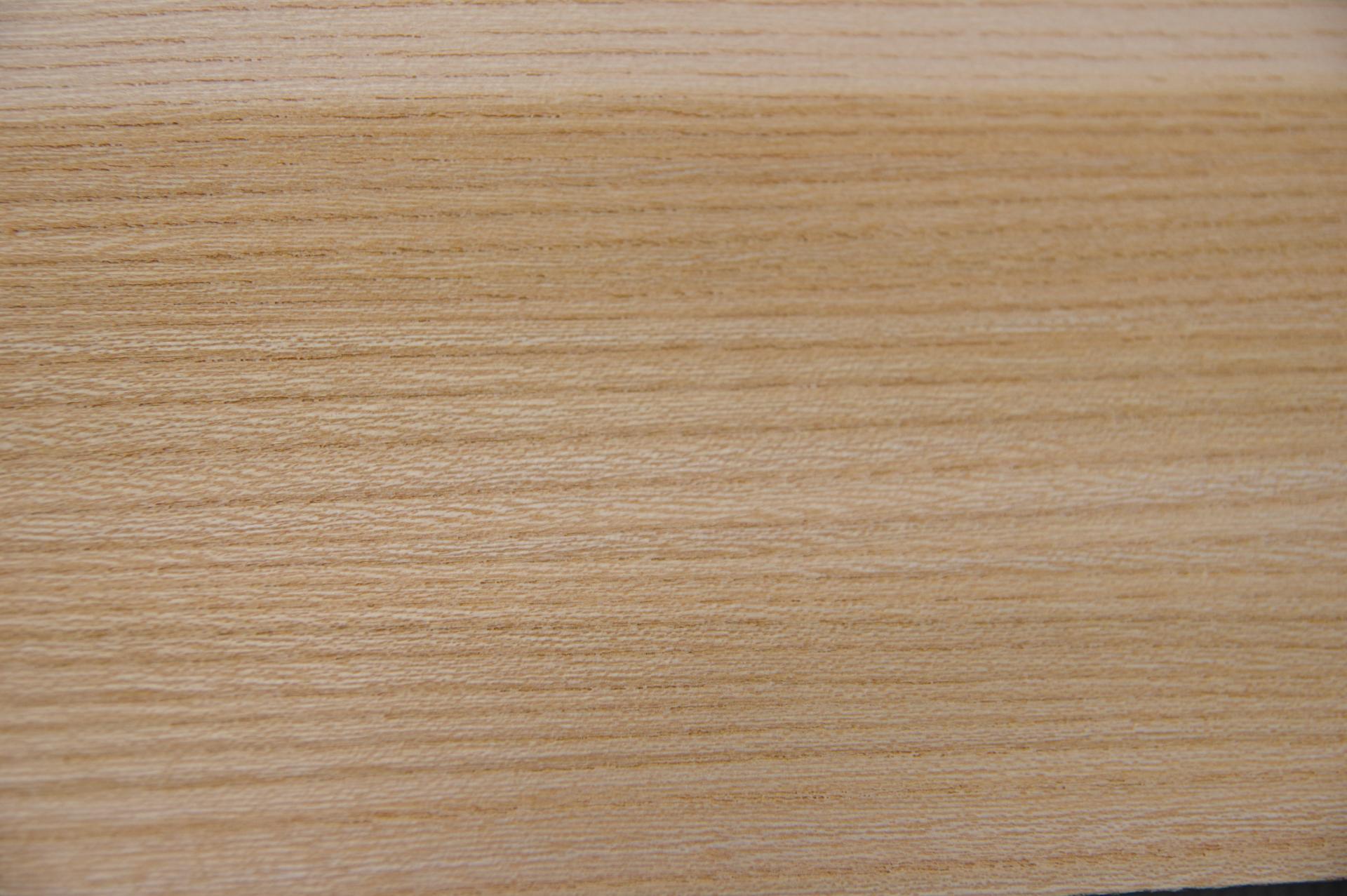 Rüster (Ulme) -Furnier (0,6mm) - 0,23m² (14Stk. x 18cm x 9cm)