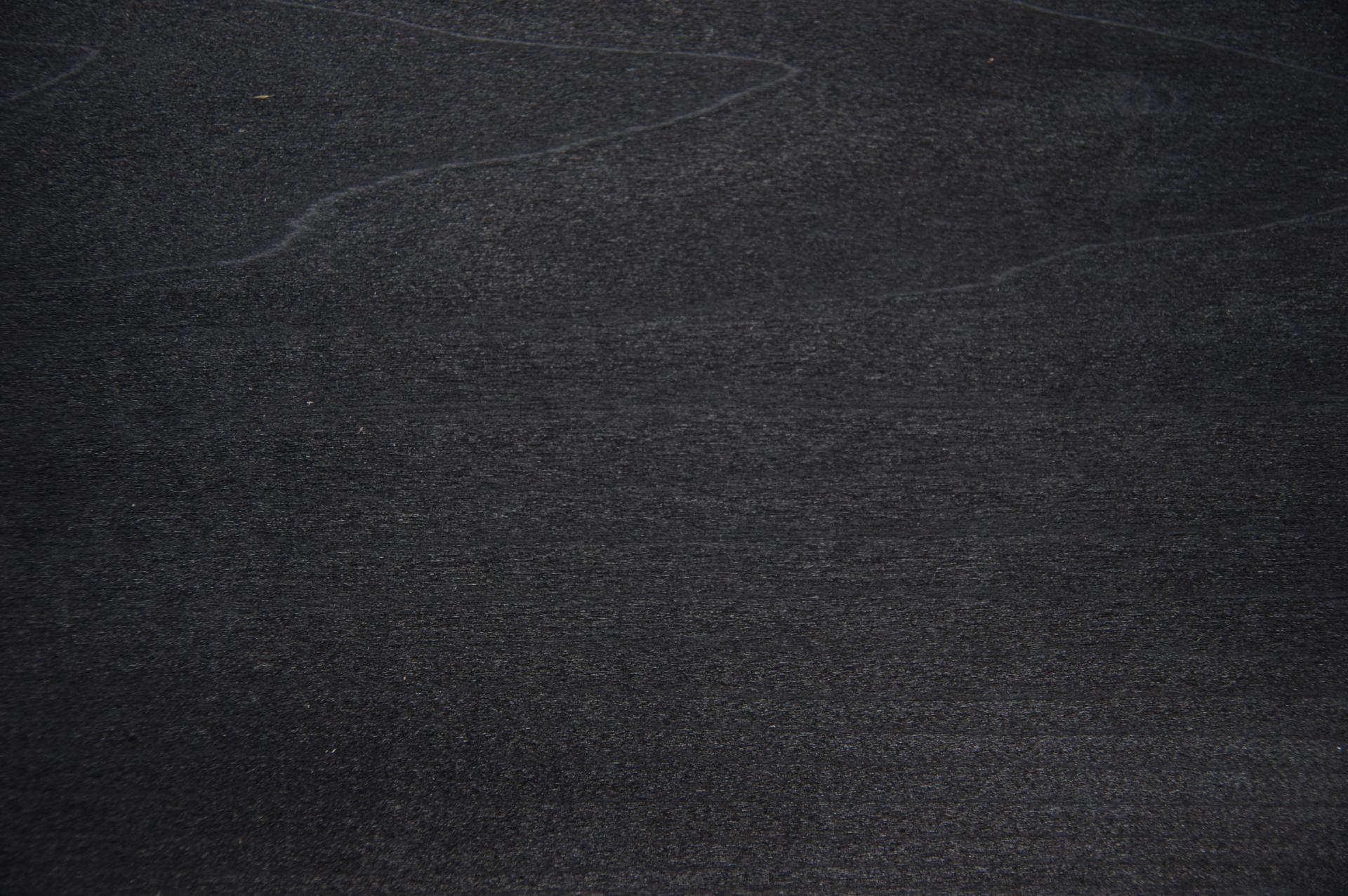 Tulipier, schwarz gefärbtes -Furnier (0,6mm) - 1,09m² (26Stk. x 20cm x 21cm)