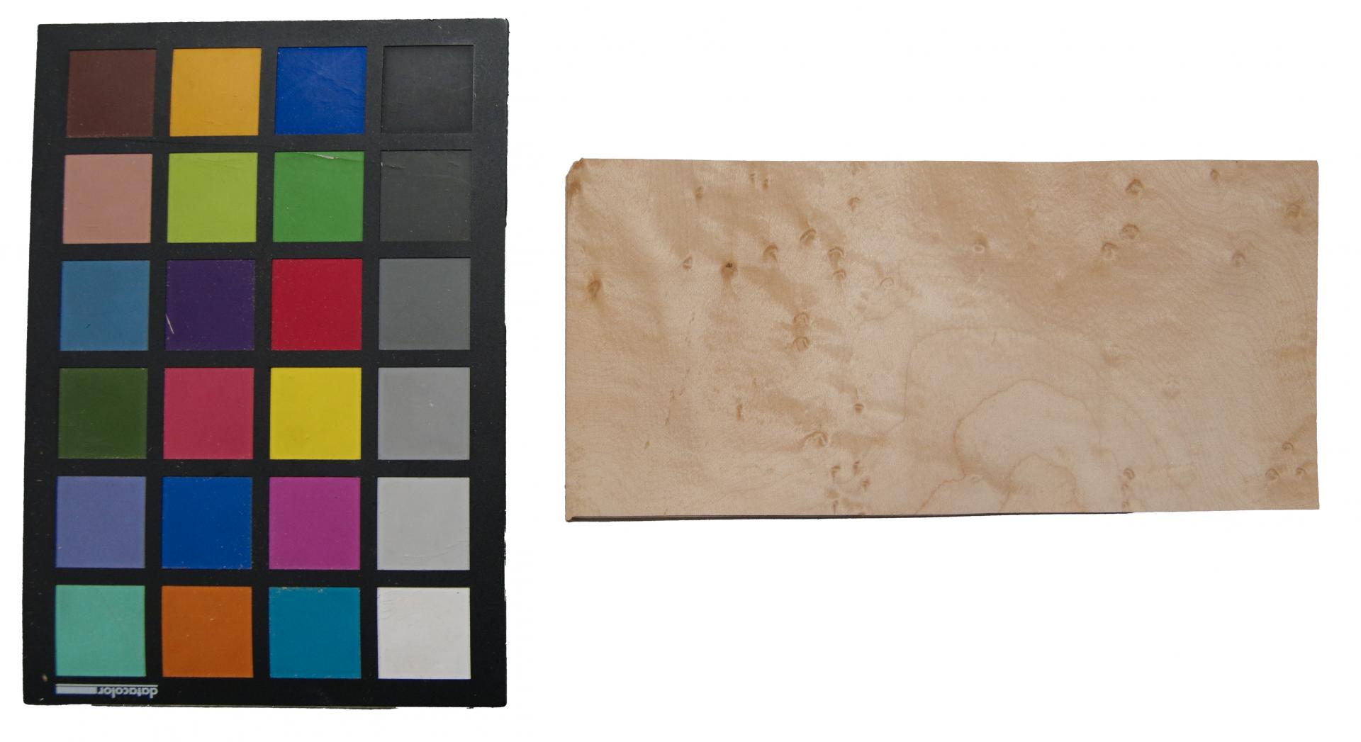 Vogelaugenahorn -Furnier (0,6mm) - 0,25m² (13Stk. x 9cm x 21cm)