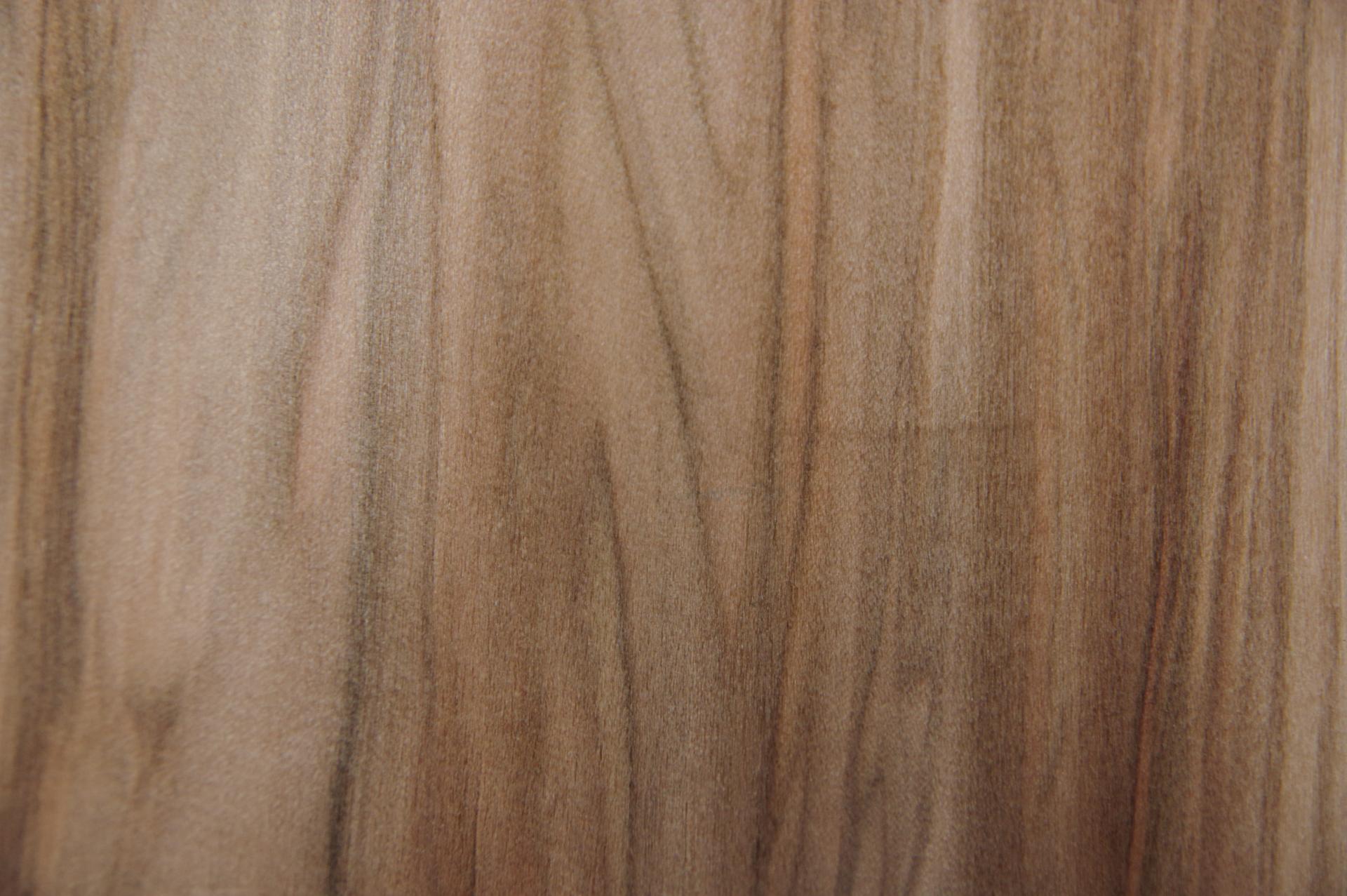 Amerikanischer Amberbaum (Satin Walnut) -Furnier (0,6mm) - 0,29m² (22Stk. x 10cm x 13cm)