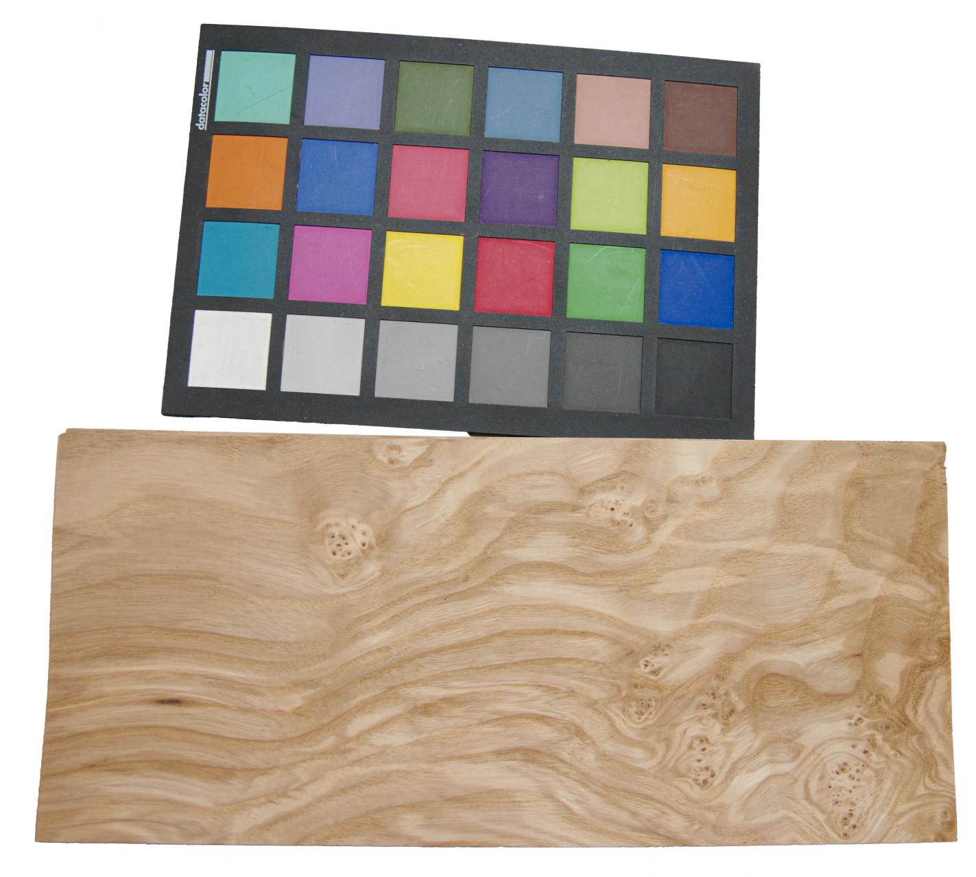 Olive Ash Burl, - veneer (0,6mm) - 0,47m² (14pcs. x 28cm x 12cm)