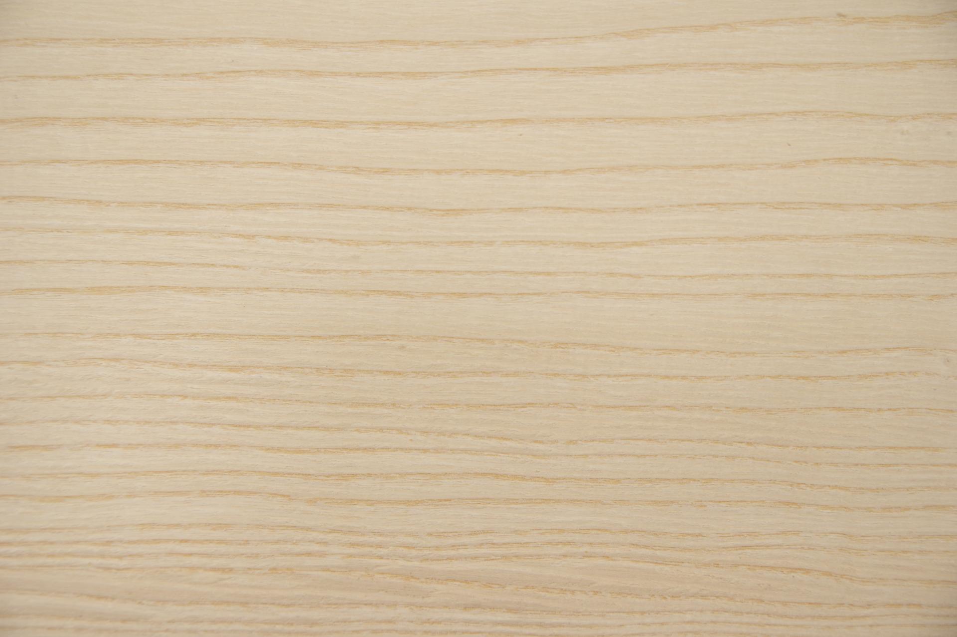 White Ash, - veneer (2,4mm) - 1,18m² (8pcs. x 82cm x 18cm)