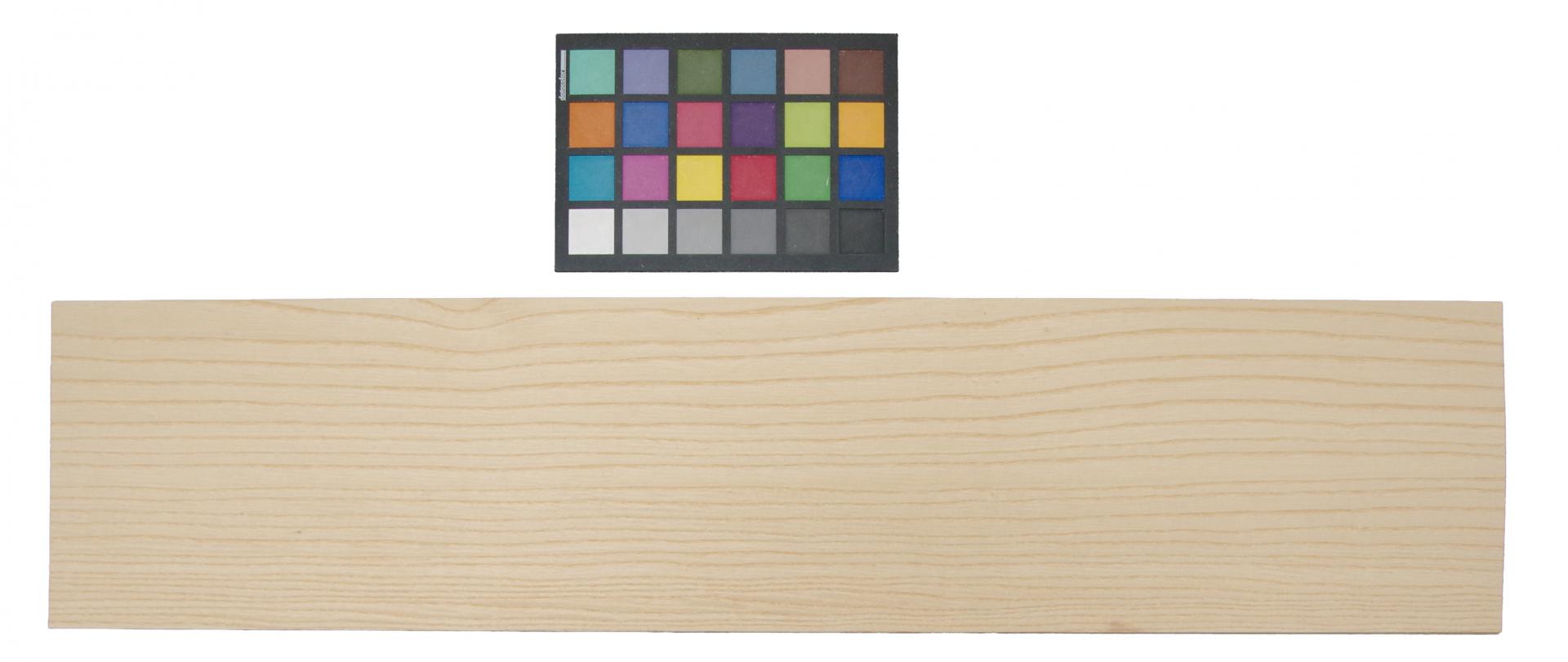 White Ash, - veneer (2,4mm) - 1,18m² (8pcs. x 82cm x 18cm)