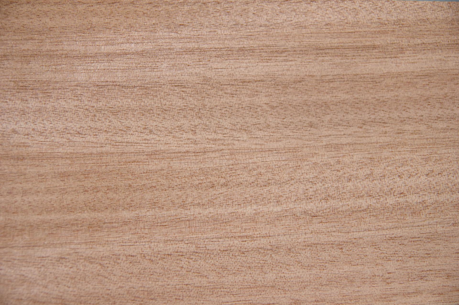 Gabun-Mahagoni, Okoumé -Furnier (0,6mm) - 6,06m² (28Stk. x 173cm x 12,5cm)
