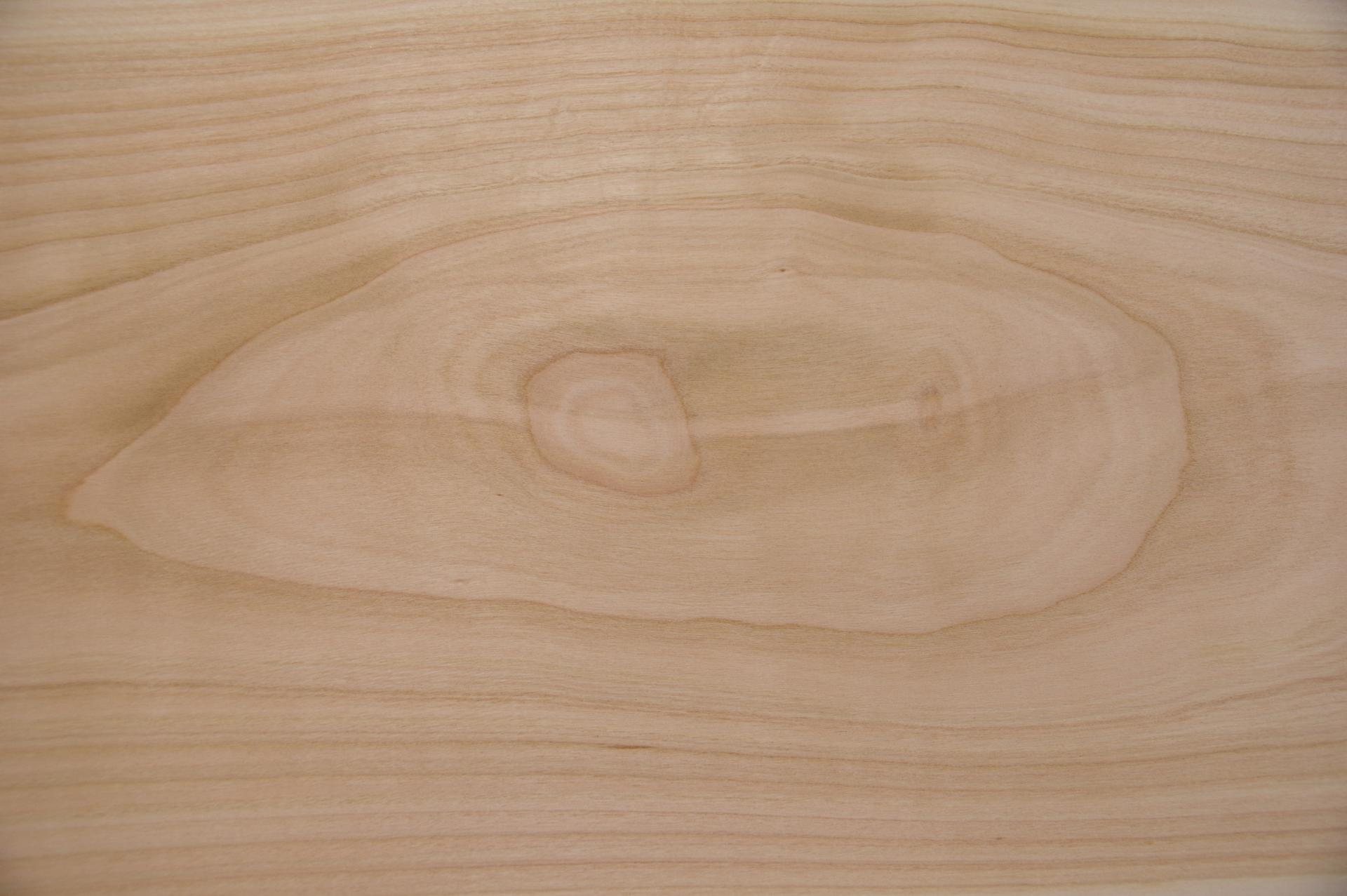 Kirschbaum, europäischer -Furnier (2,4mm) - 2m² (6Stk. x 104cm x 32cm)