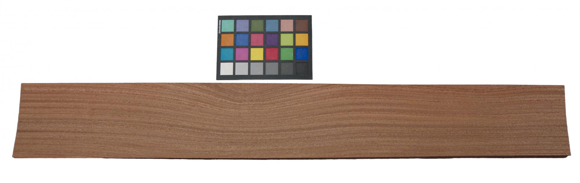 Mahagoni Sapeli -Furnier (2,4mm) - 1,22m² (8Stk. x 109cm x 14cm)