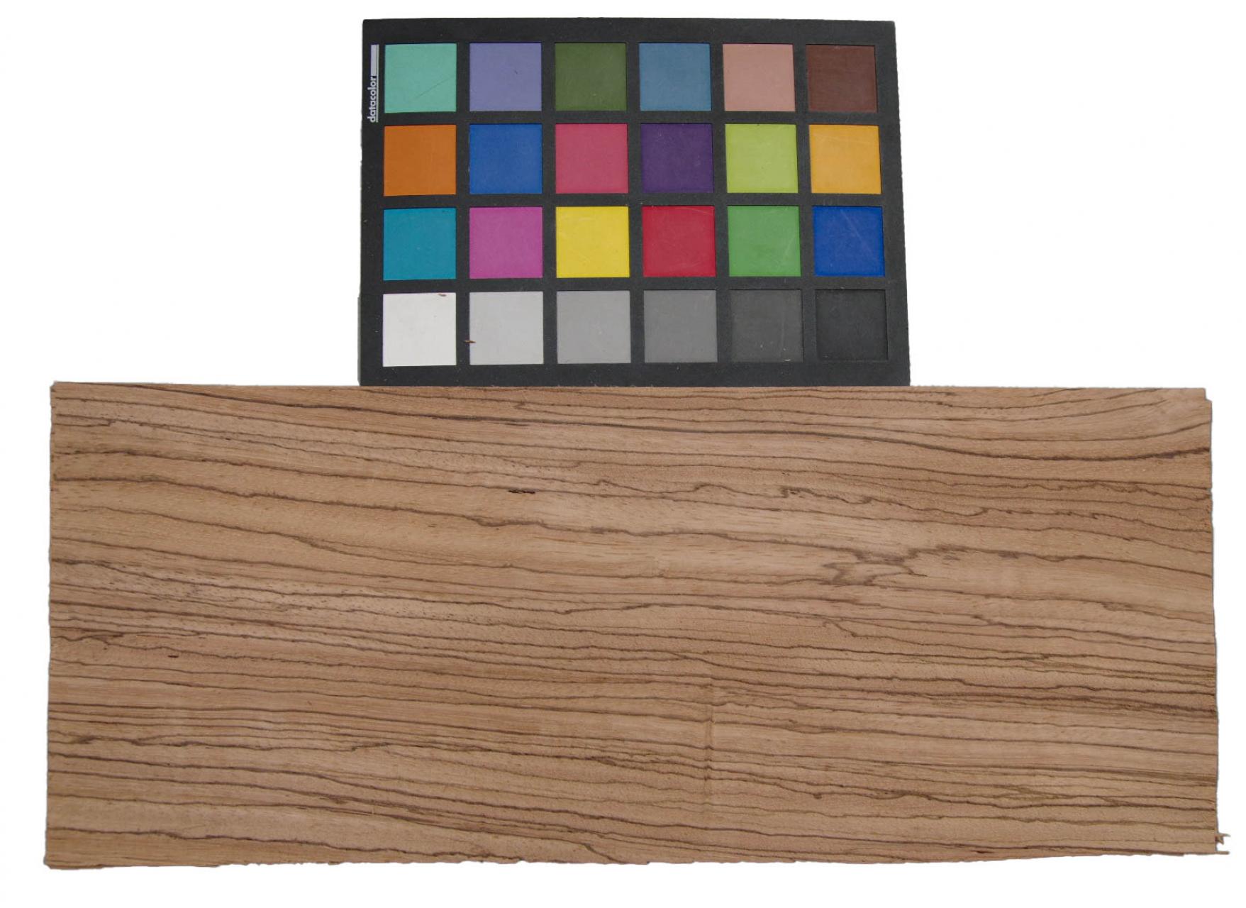 Zebrano -Furnier (0,6mm) - 1,41m² (22Stk. x 40cm x 16cm)