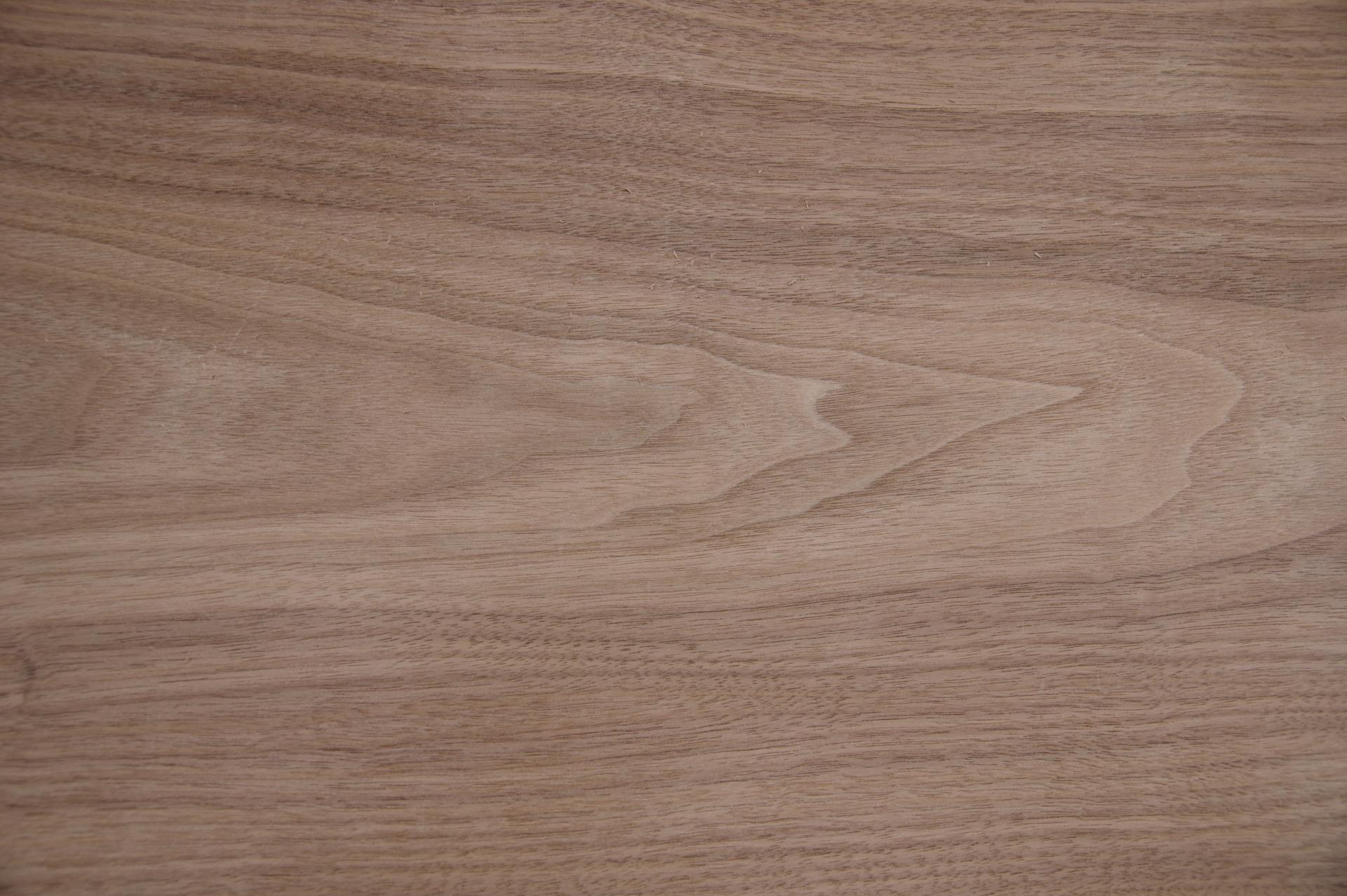 Nussbaum, amerikanischer -Furnier (1,4mm) - 6,48m² (11Stk. x 187cm x 31,5cm)