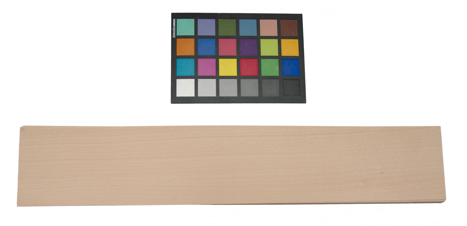 Beech, - veneer (0,6mm) - 1,51m² (24pcs. x 60cm x 10,5cm)