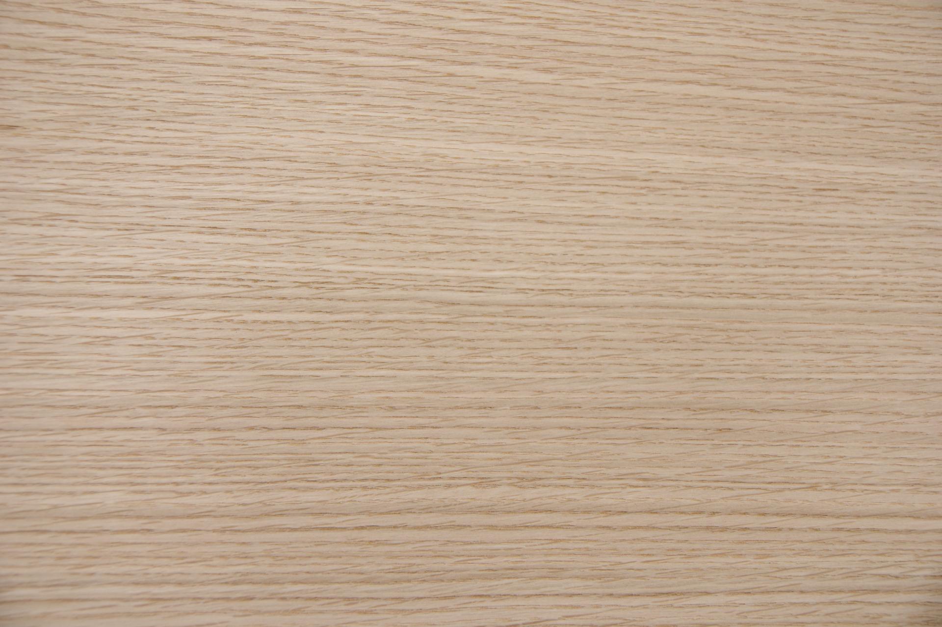 Eiche, europäische -Furnier (0,9mm) - 3,83m² (16Stk. x 104cm x 23cm)