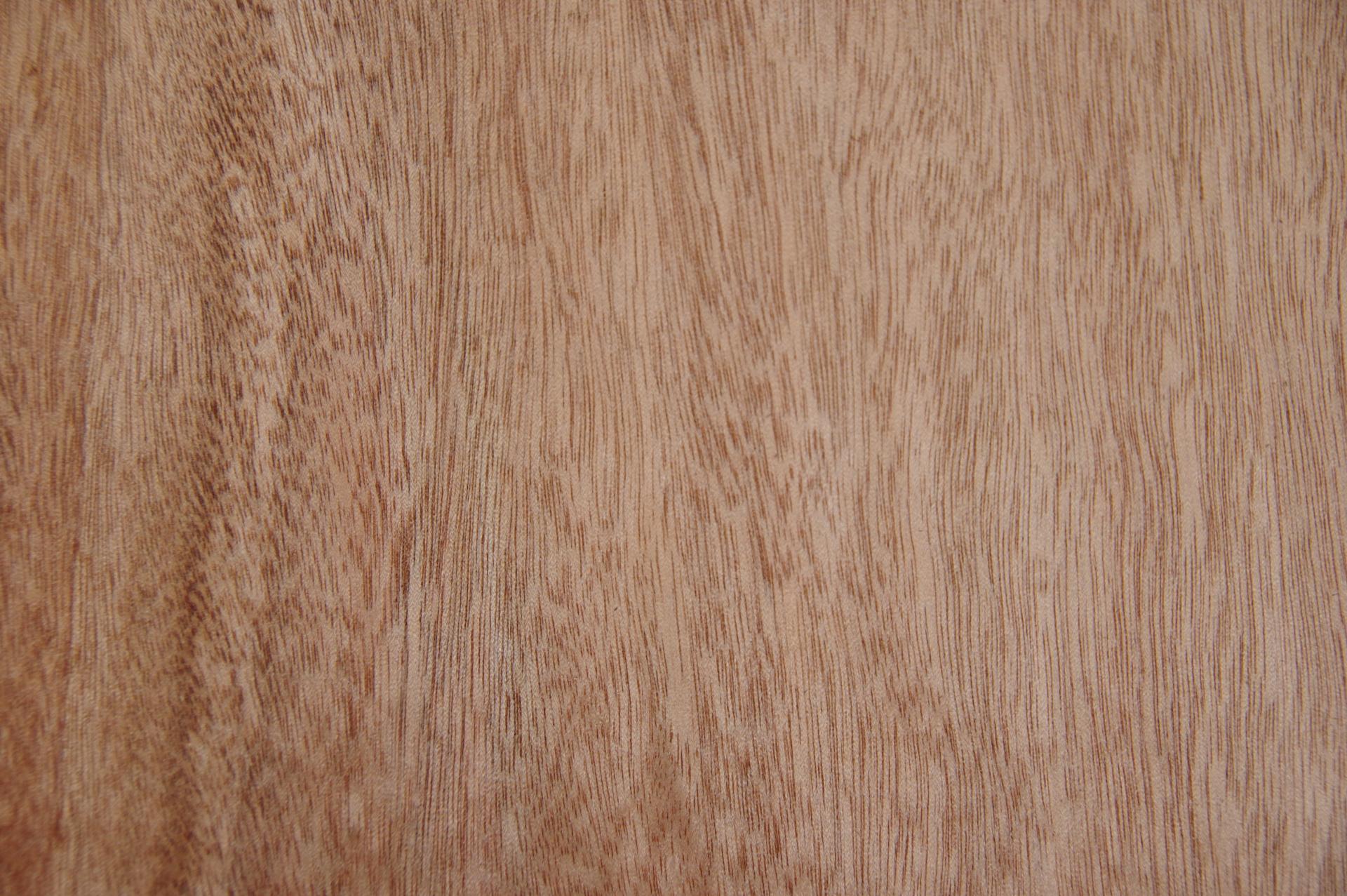 Gabun-Mahagoni, Okoumé -Furnier (0,6mm) - 1,06m² (28Stk. x 13cm x 29cm)