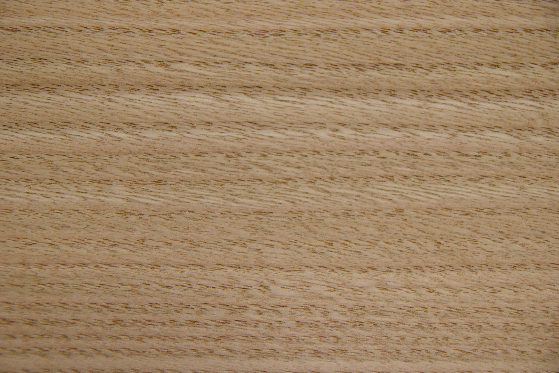 Chestnut, - veneer (0,6mm) - 1,66m² (18pcs. x 92cm x 10cm)