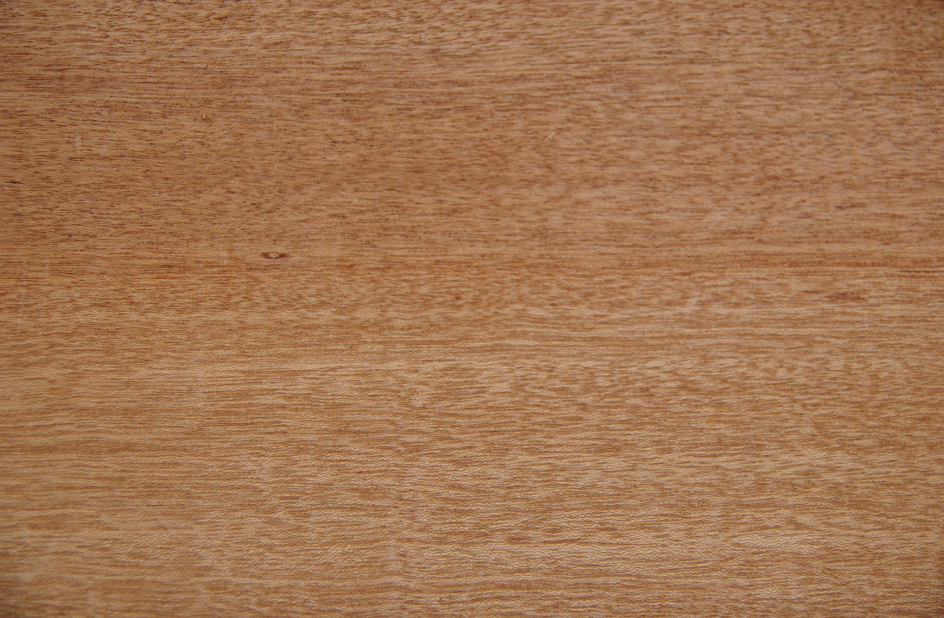 Mahagoni Sapeli -Furnier (2,4mm) - 0,81m² (9Stk. x 95cm x 9,5cm)