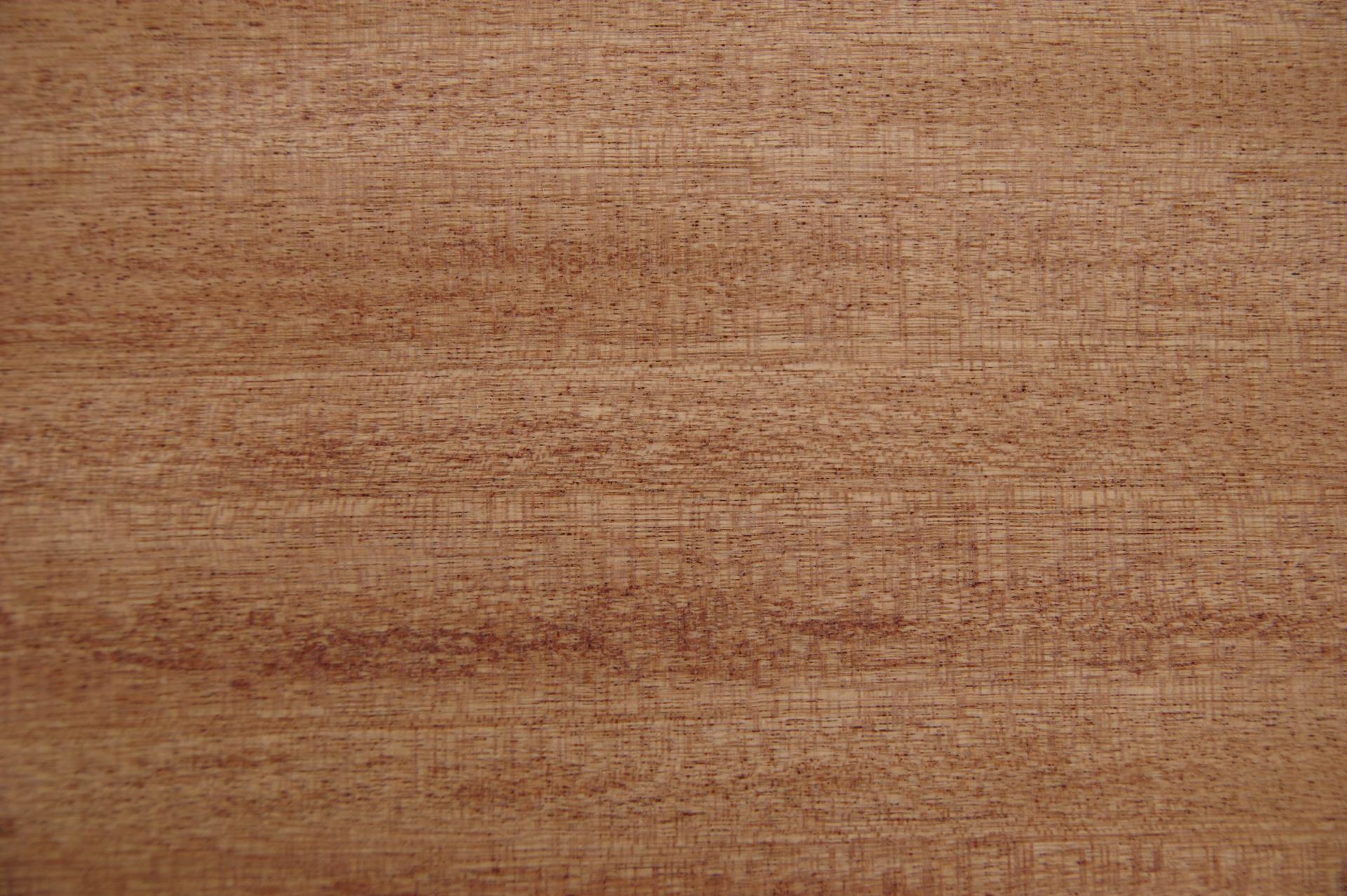 Mahogany Sapeli, - veneer (2,4mm) - 0,43m² (7pcs. x 22cm x 28cm)