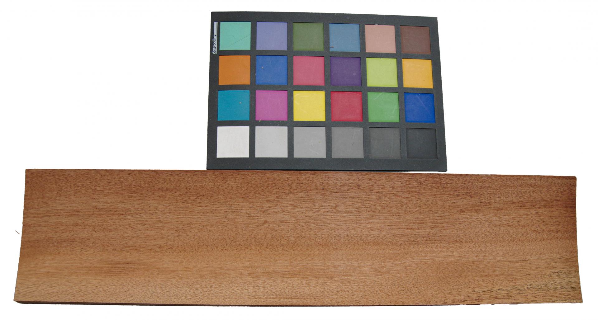 Mahogany Sapeli, - veneer (2,4mm) - 0,26m² (6pcs. x 43cm x 10cm)