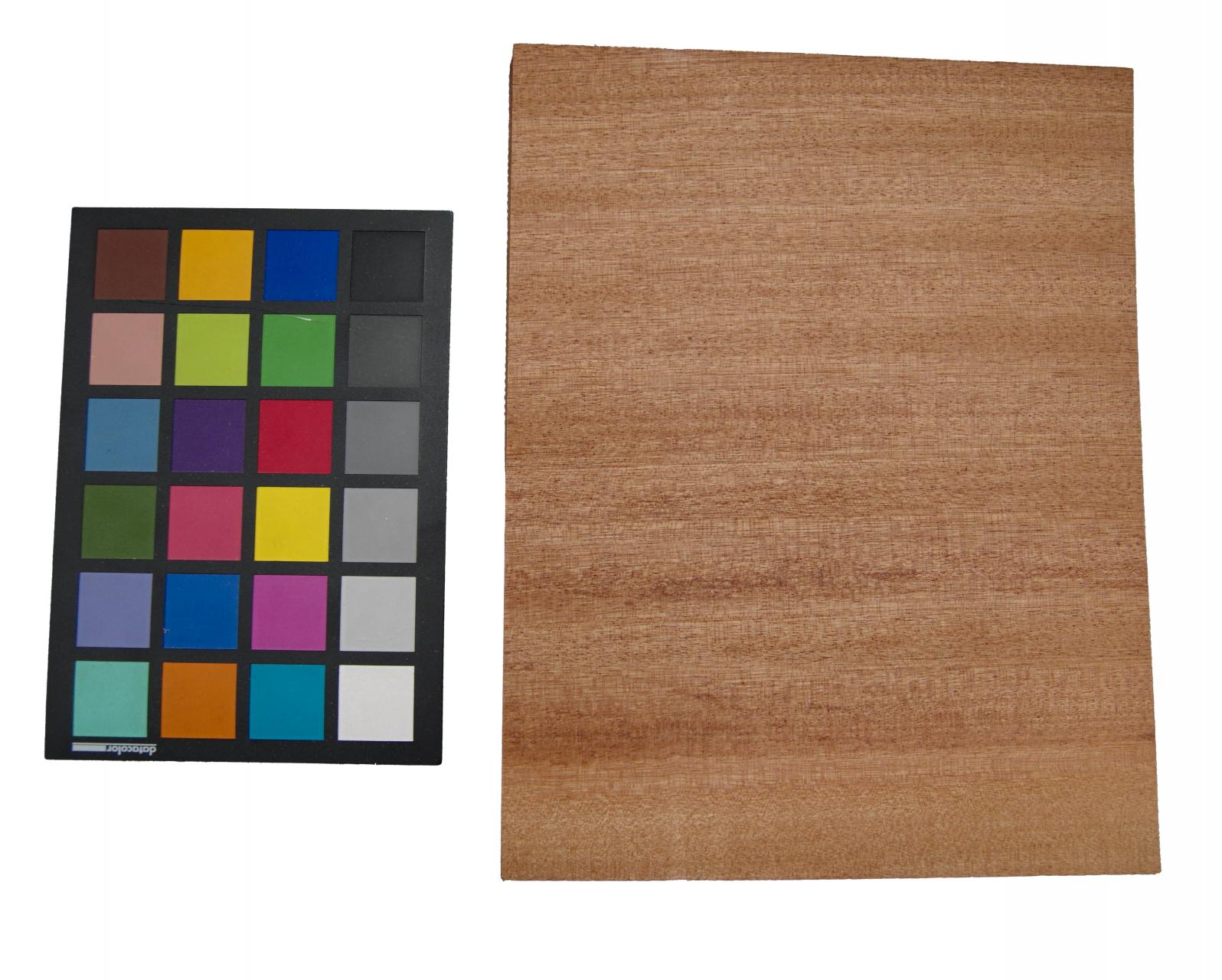 Mahogany Sapeli, - veneer (2,4mm) - 0,43m² (7pcs. x 22cm x 28cm)