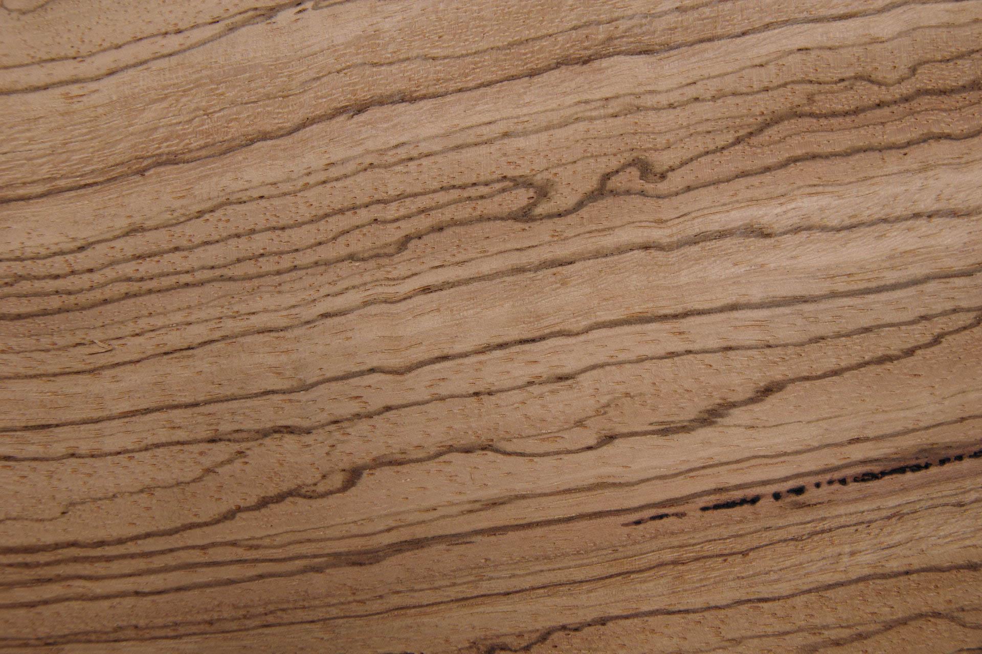 Zebrano -Furnier (0,6mm) - 0,77m² (24Stk. x 32cm x 10cm)