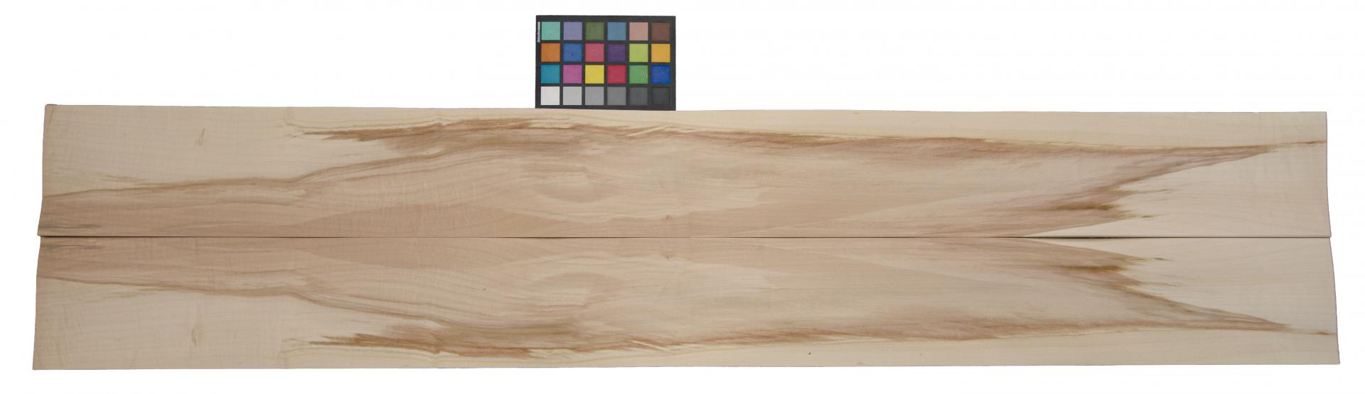 Sycamore with Heart, - veneer (0,6mm) - 9,68m² (32pcs. x 178cm x 17cm)