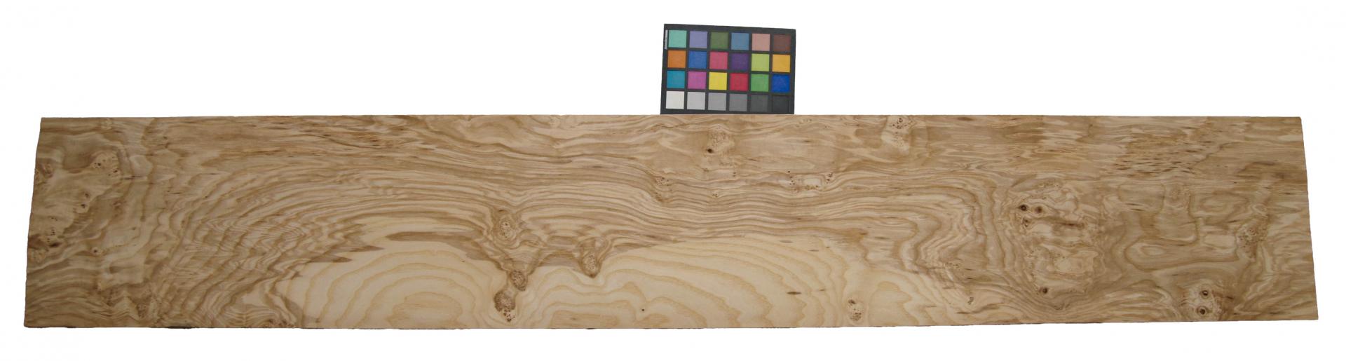Olive Ash, - veneer (0,6mm) - 4,08m² (7pcs. x 188cm x 31cm)