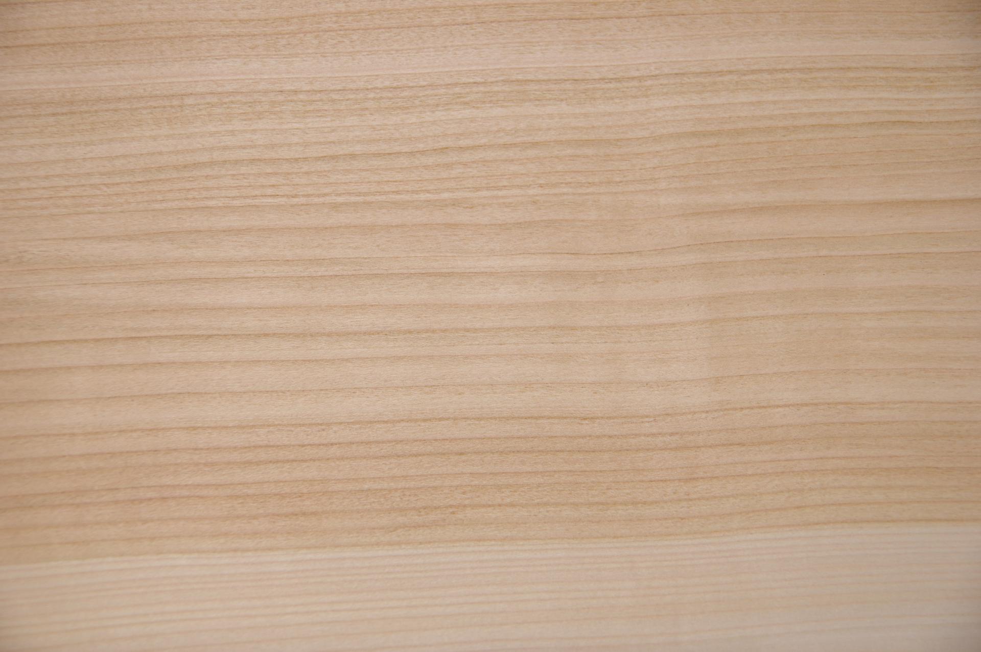European Cherry, - veneer (2,4mm) - 1,14m² (5pcs. x 114cm x 20cm)