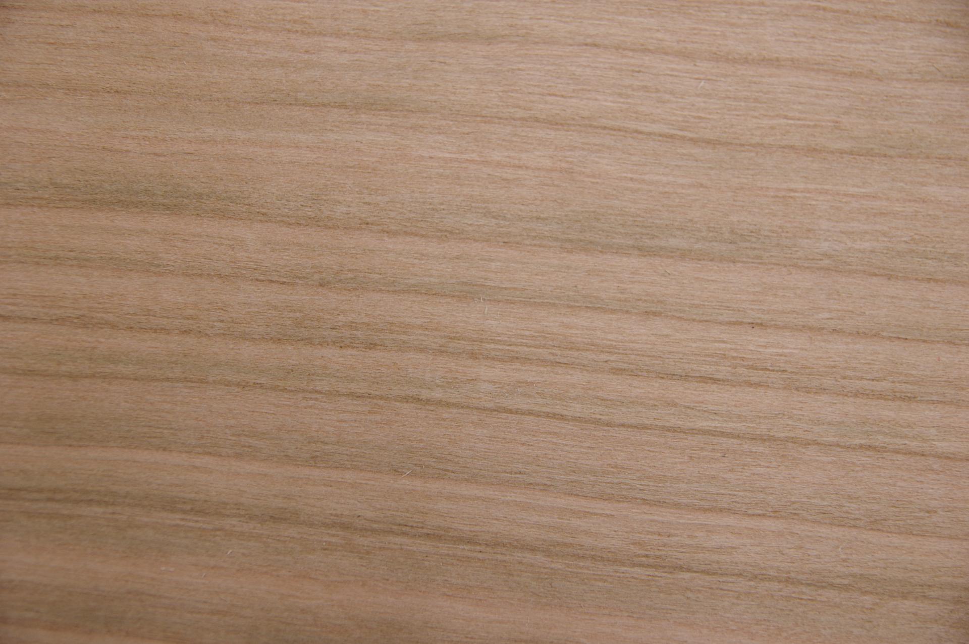 European Cherry, - veneer (2,4mm) - 0,13m² (6pcs. x 16cm x 13,5cm)